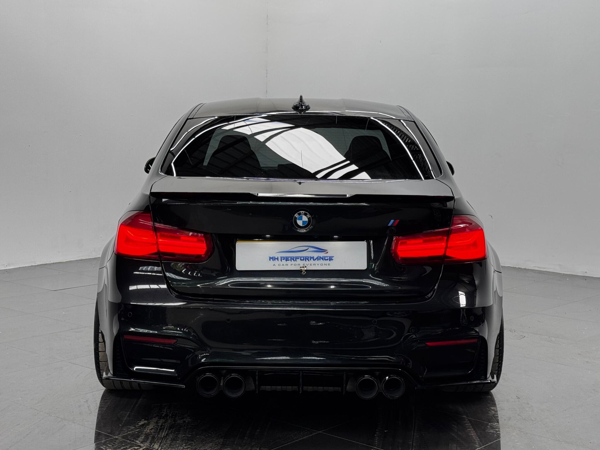 BMW M3 view 4