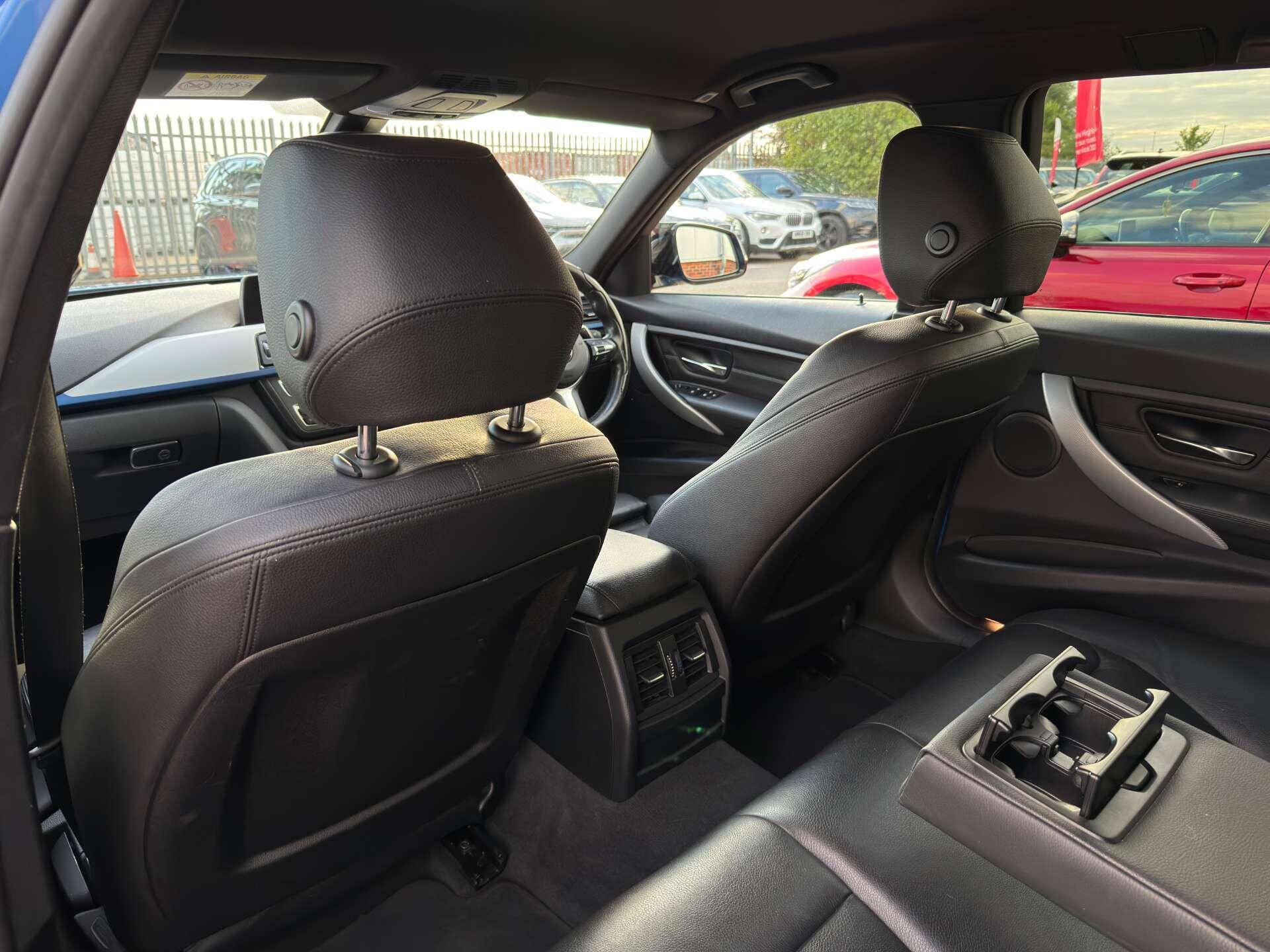 BMW 3 Series view 43