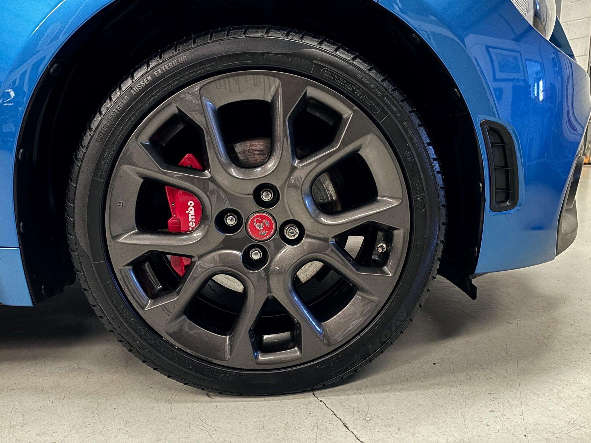 Abarth 124 Spider view 41