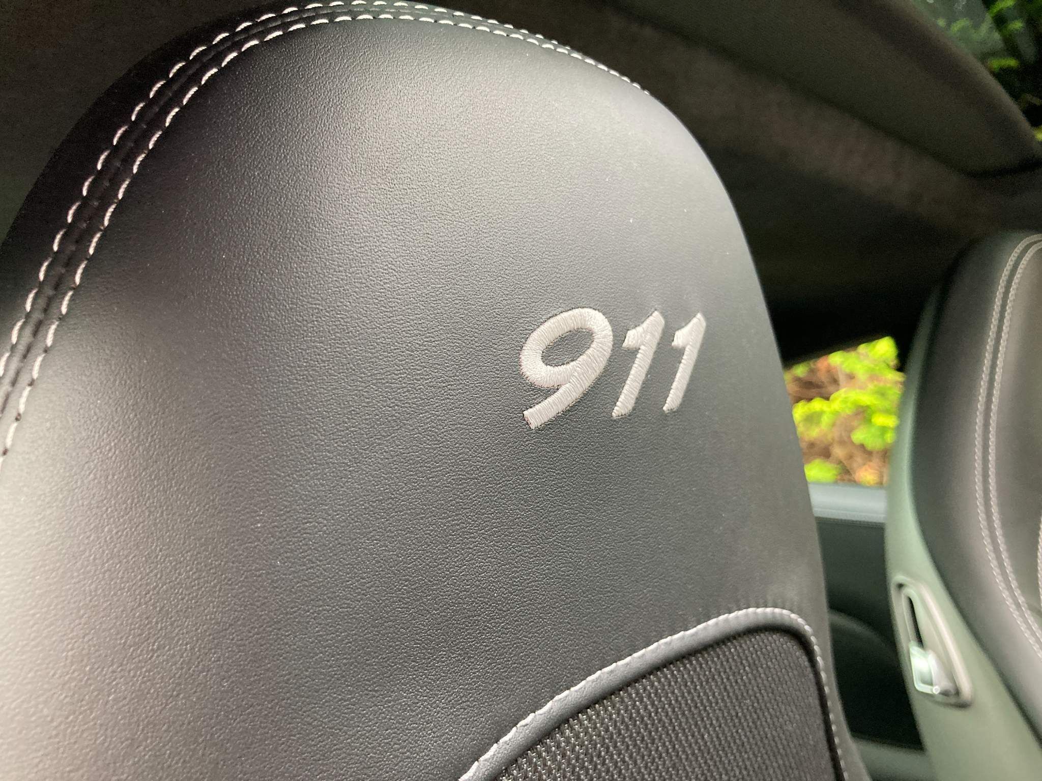 Porsche 911 view 41