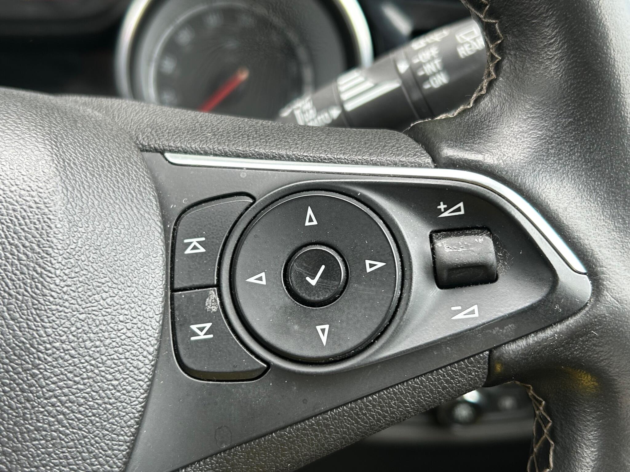 Vauxhall Insignia view 29