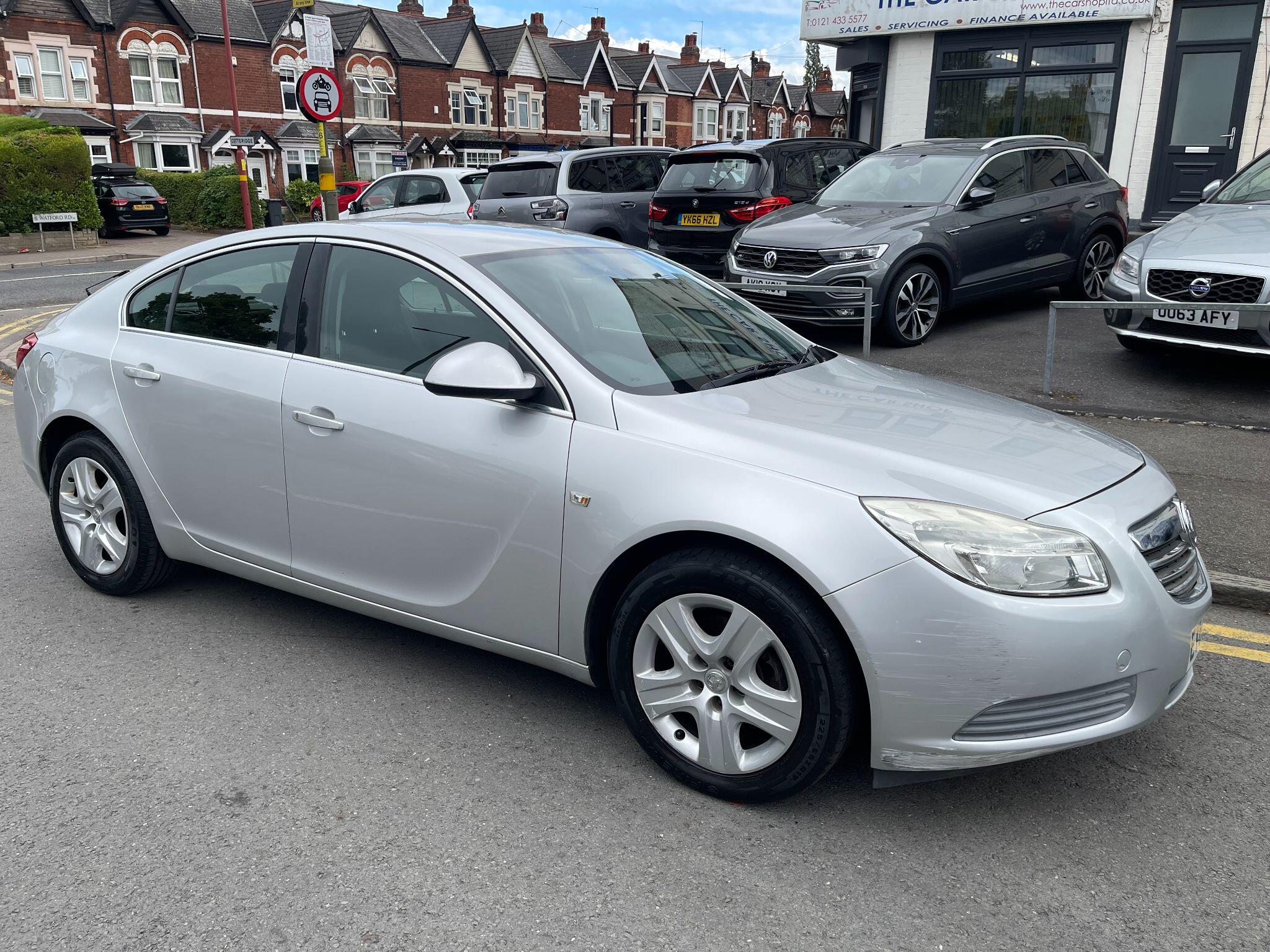 Vauxhall Insignia view 9