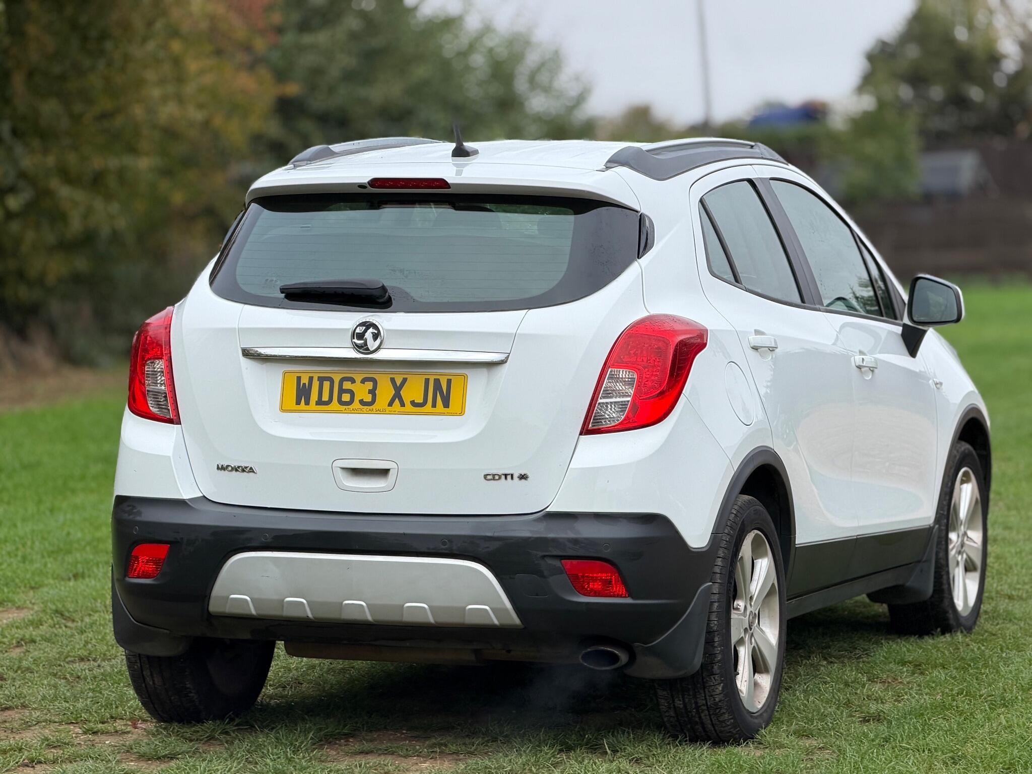 2014 Vauxhall Mokka 1.7 CDTi Exclusiv 4WD Euro 5 (s/s) 5dr image 13