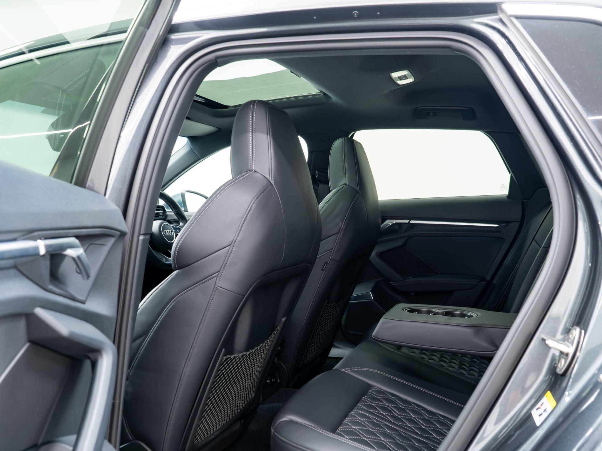 Audi S3 view 9