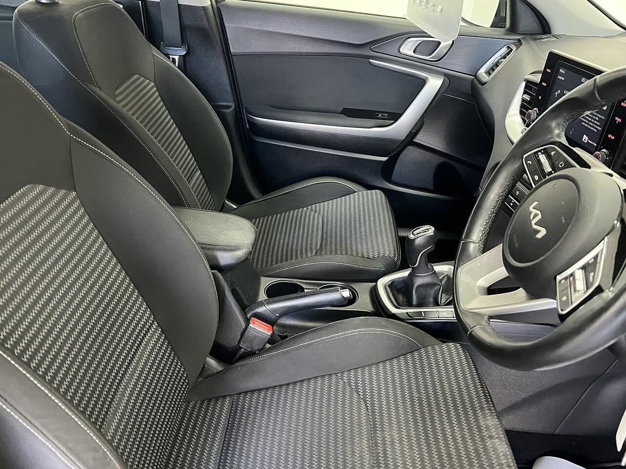 Kia Xceed view 8
