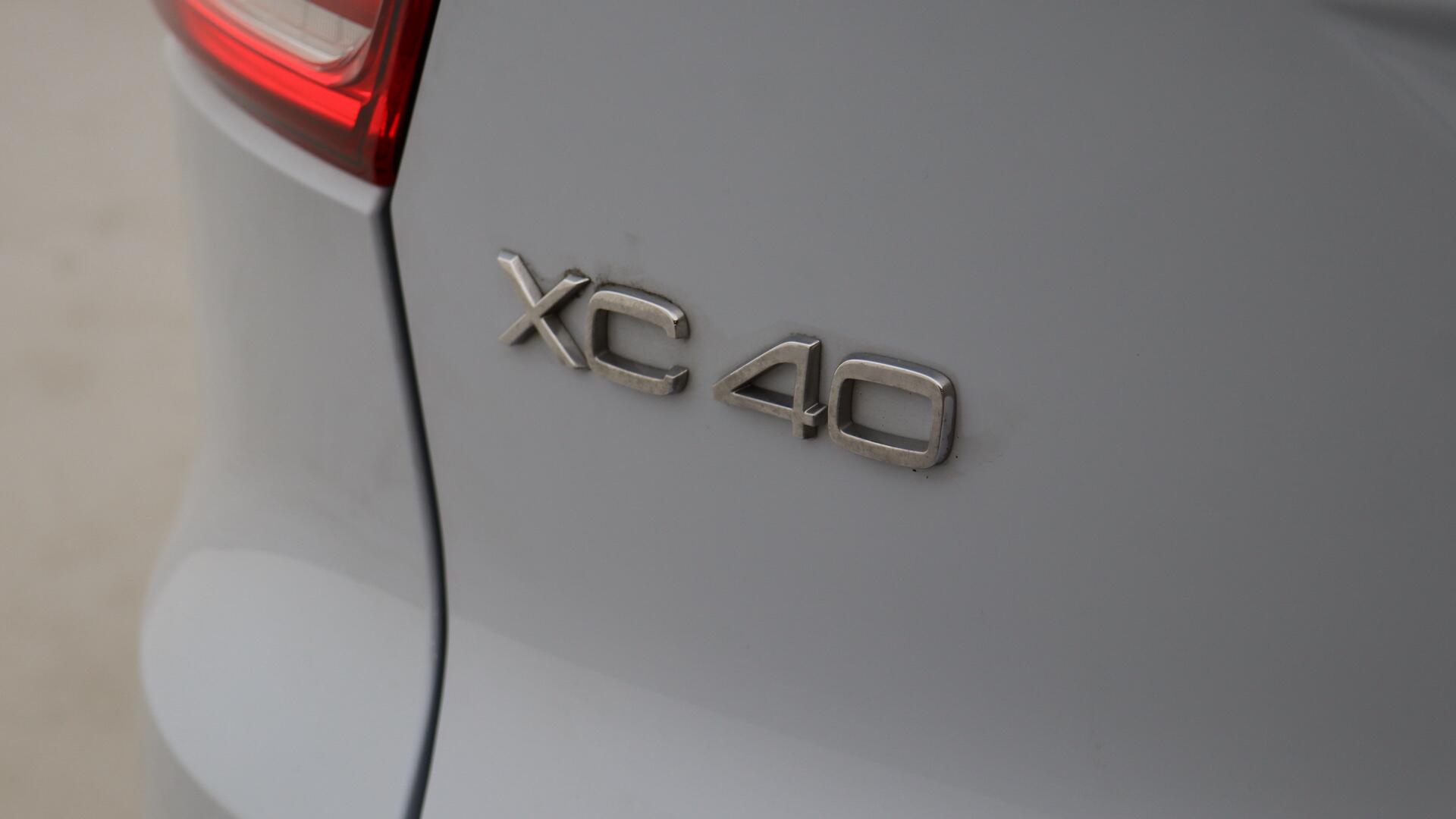 Volvo XC40 view 43