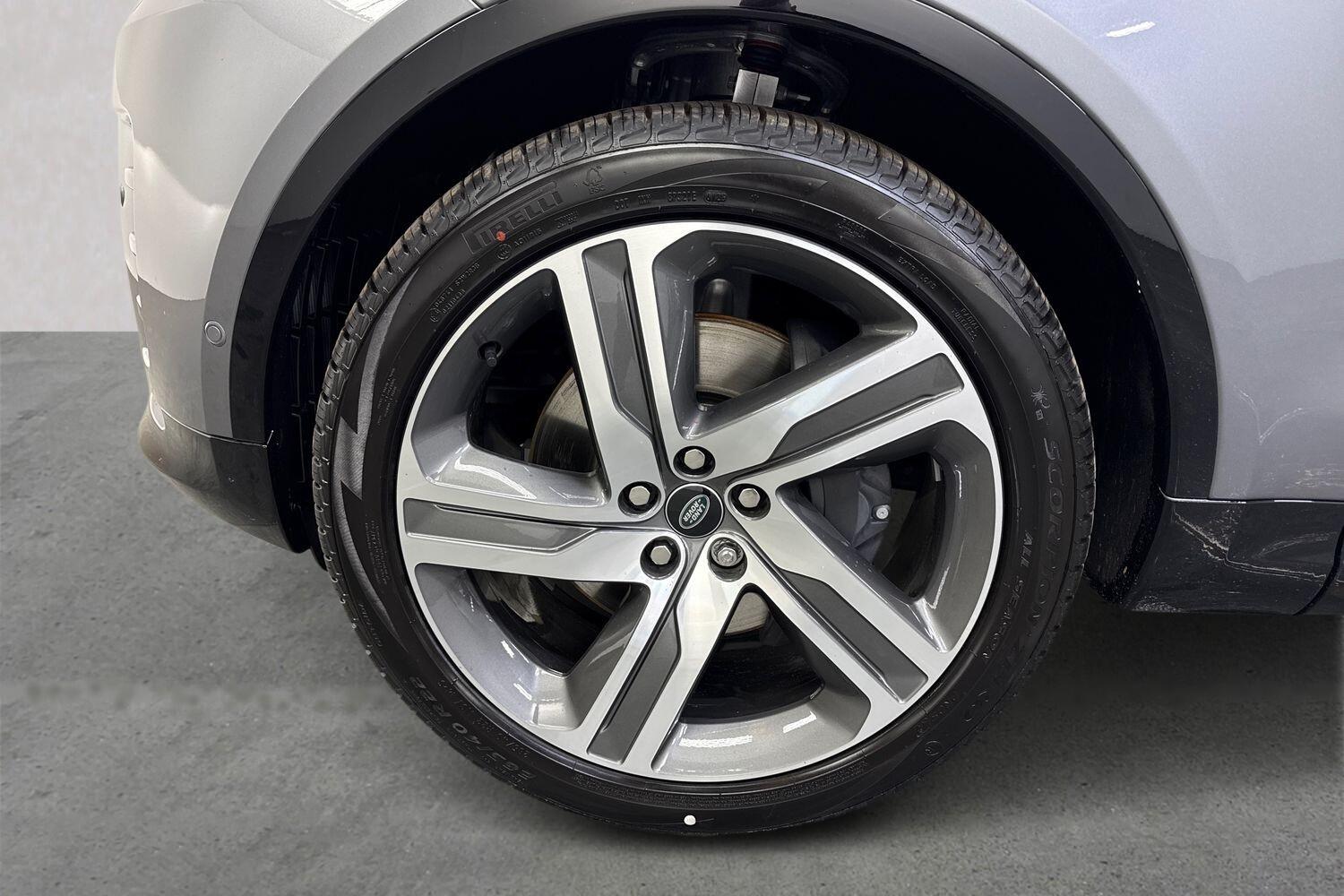 Land Rover Discovery view 6