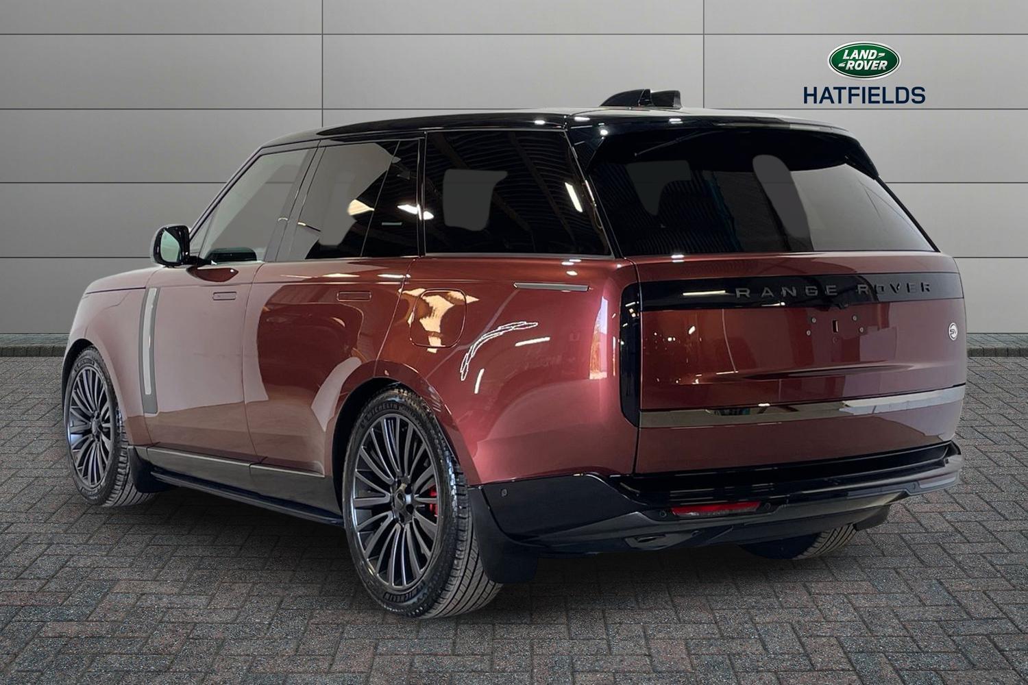 Land Rover Range Rover view 2