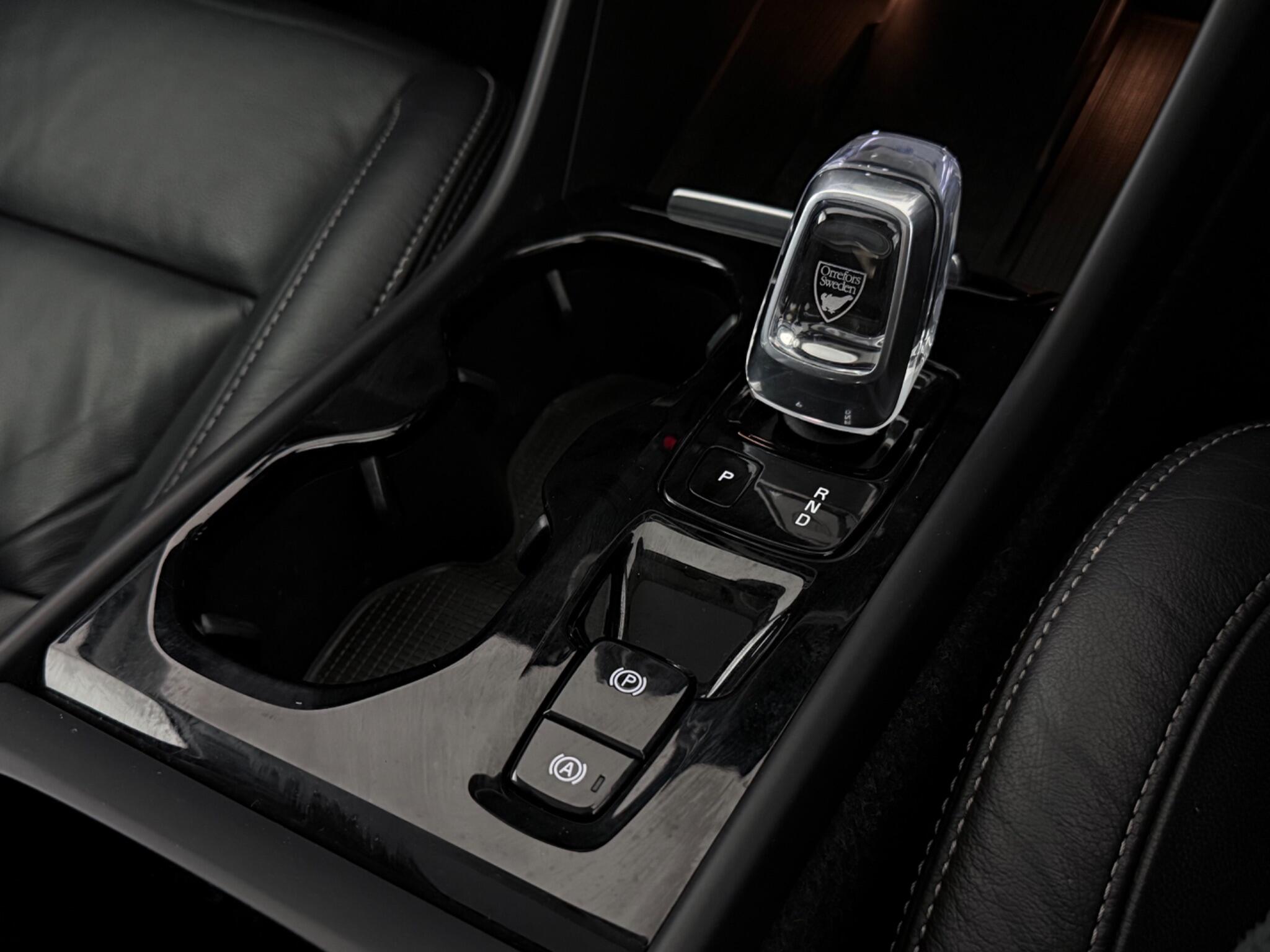 Volvo XC40 view 19