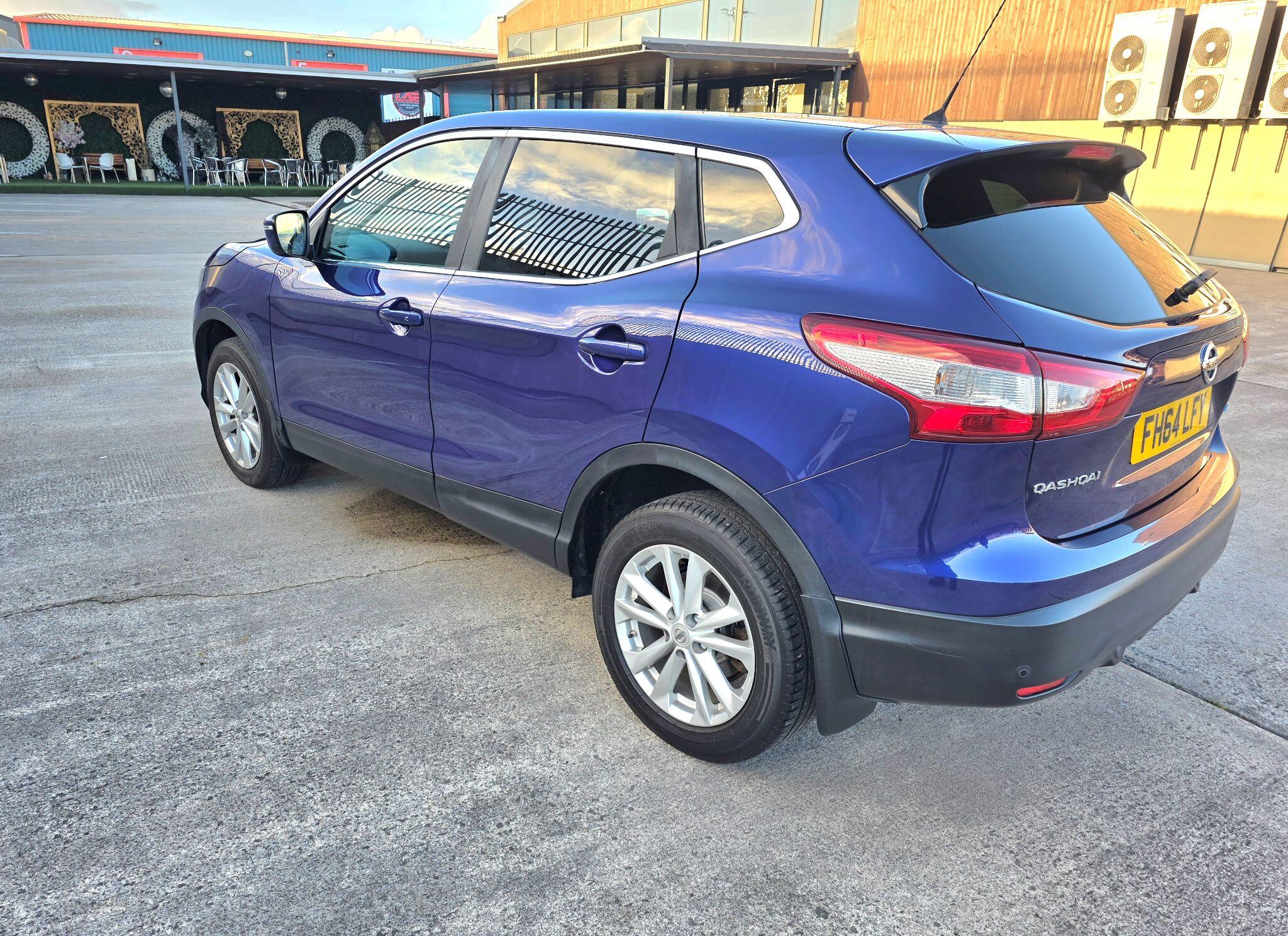 2015 Nissan Qashqai 1.5 dCi Acenta Premium 2WD Euro 5 (s/s) 5dr • 108,000 miles image 4