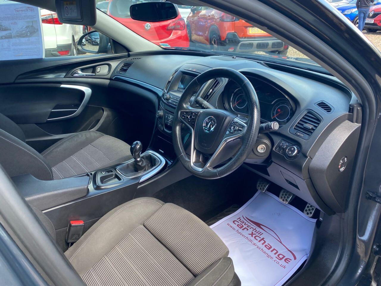 Vauxhall Insignia view 12