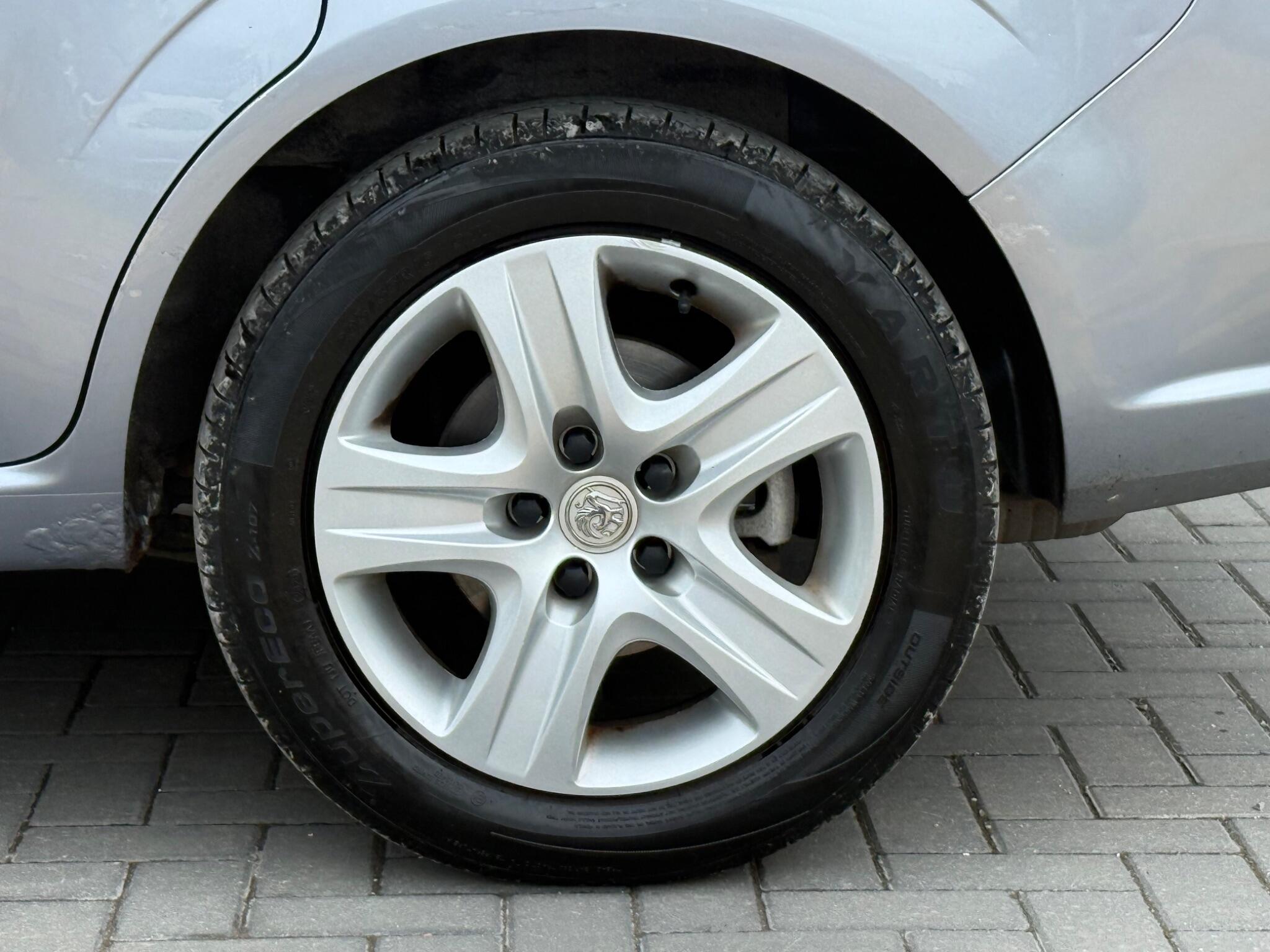 Vauxhall Zafira view 15