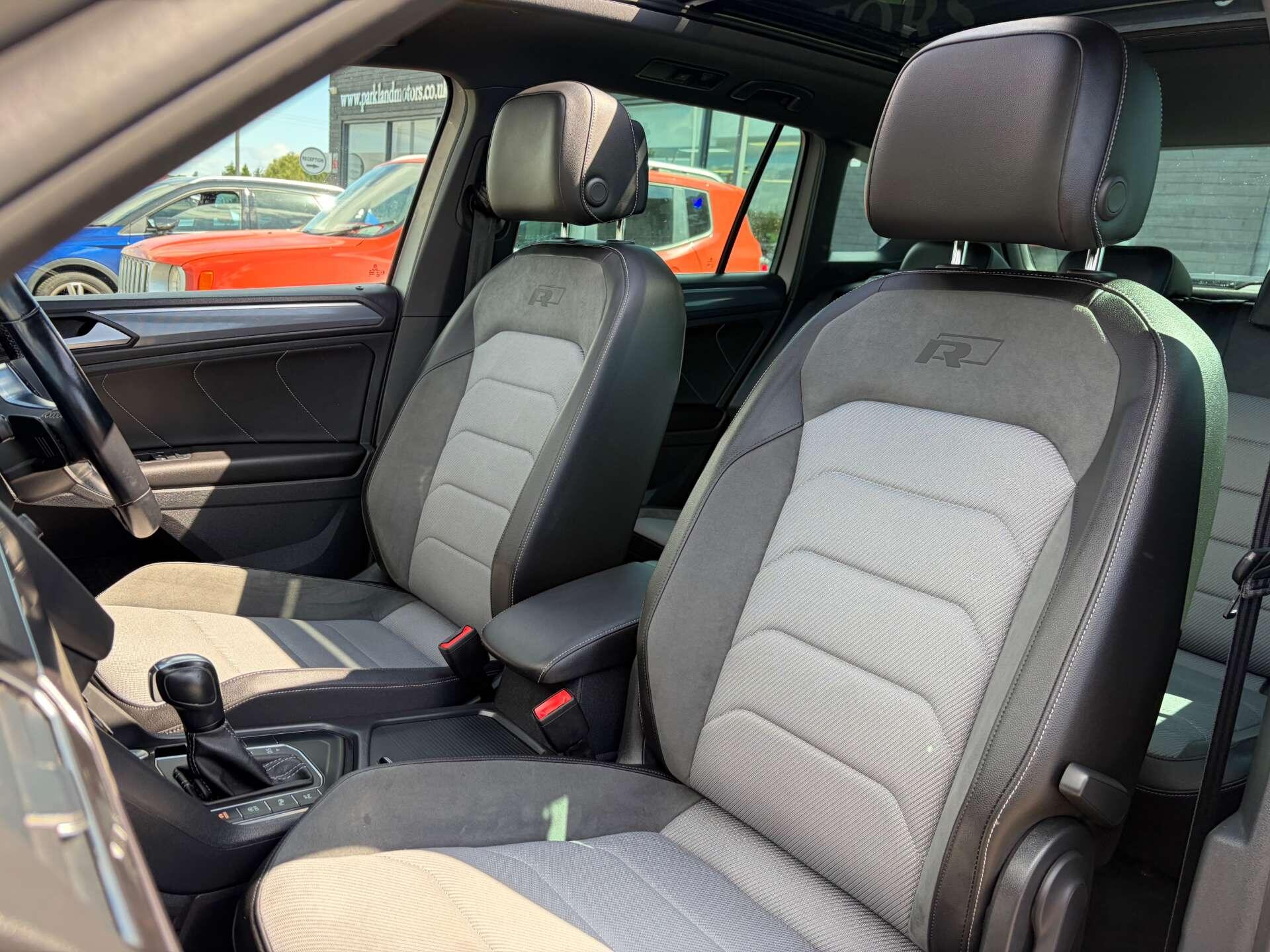 Volkswagen Tiguan view 17