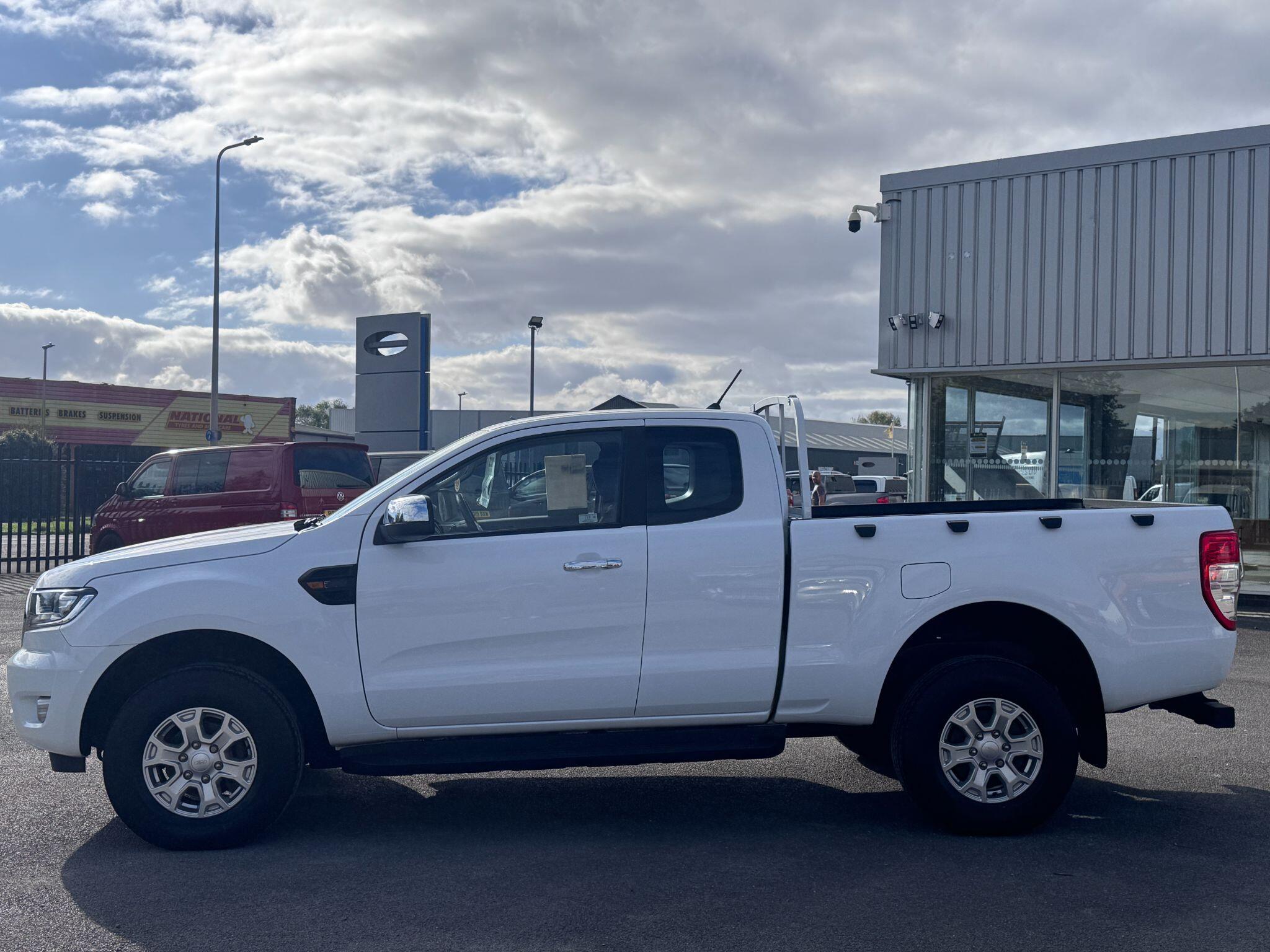 Ford Ranger view 4