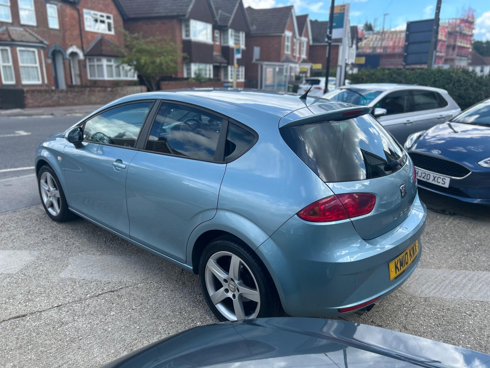 Seat Leon view 4