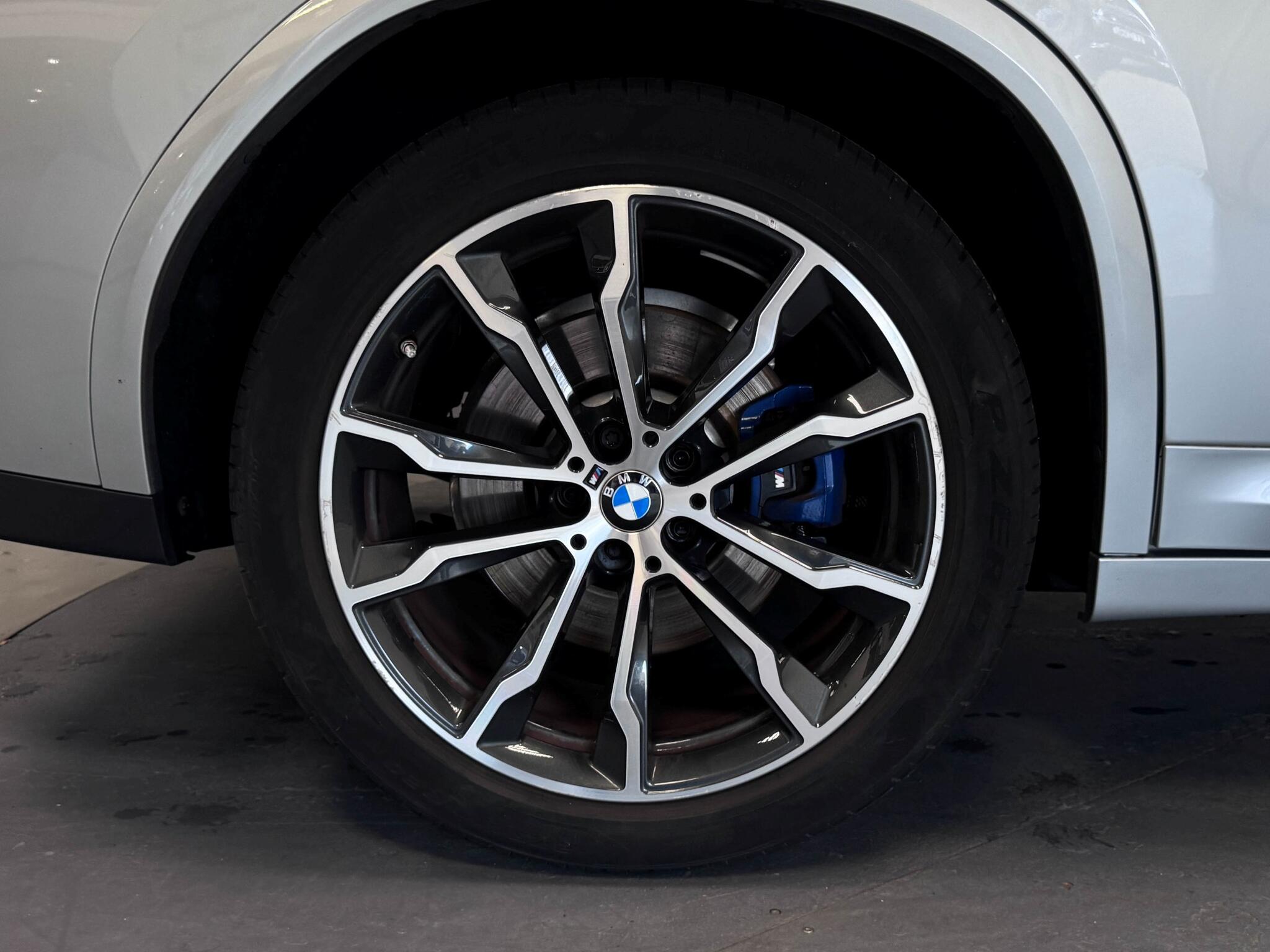 BMW X4 view 69