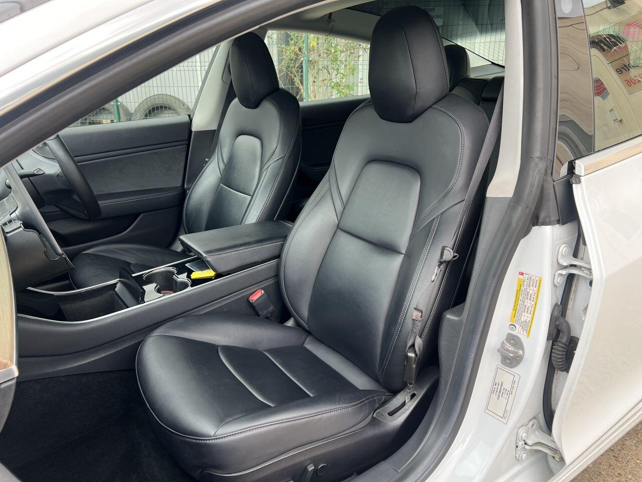 Tesla Model 3 view 26