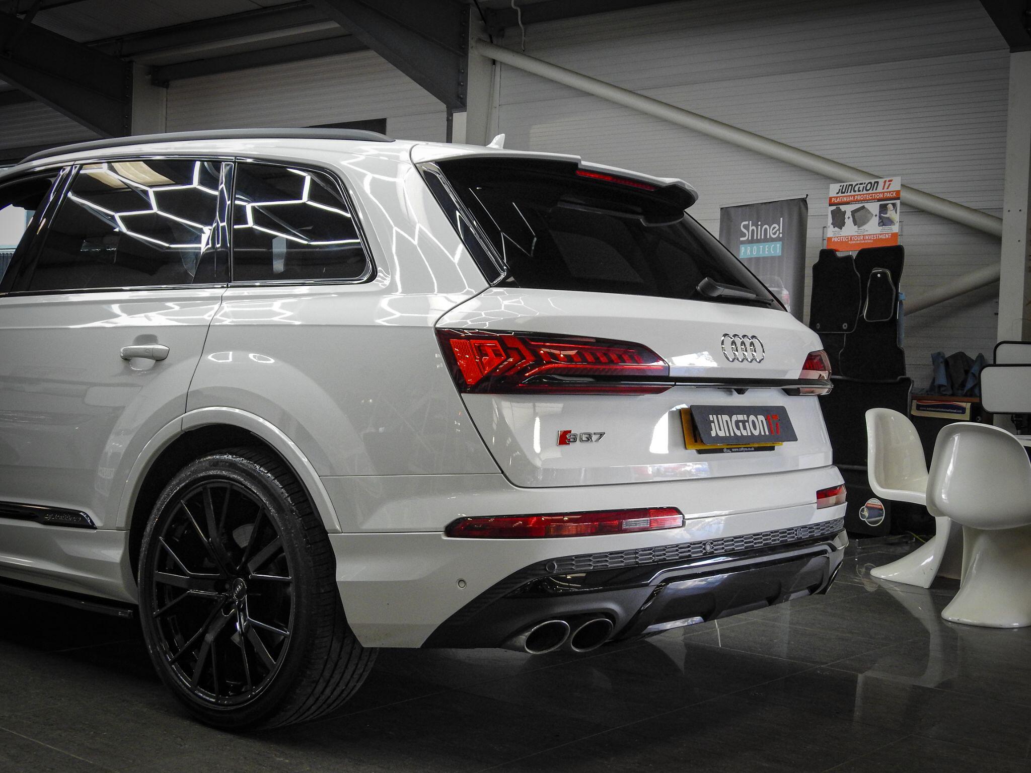 Audi SQ7 view 41