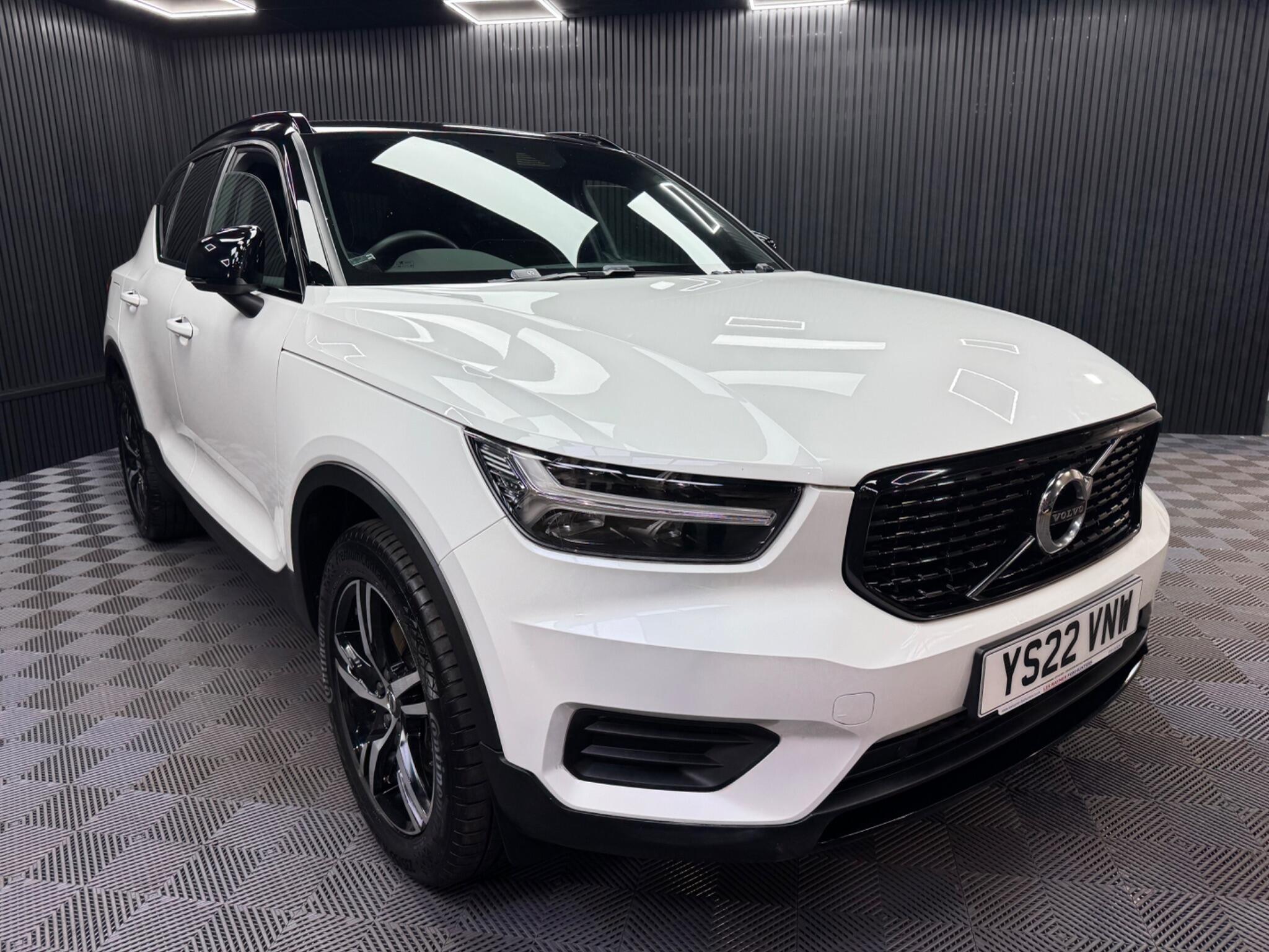 Volvo XC40 view 9