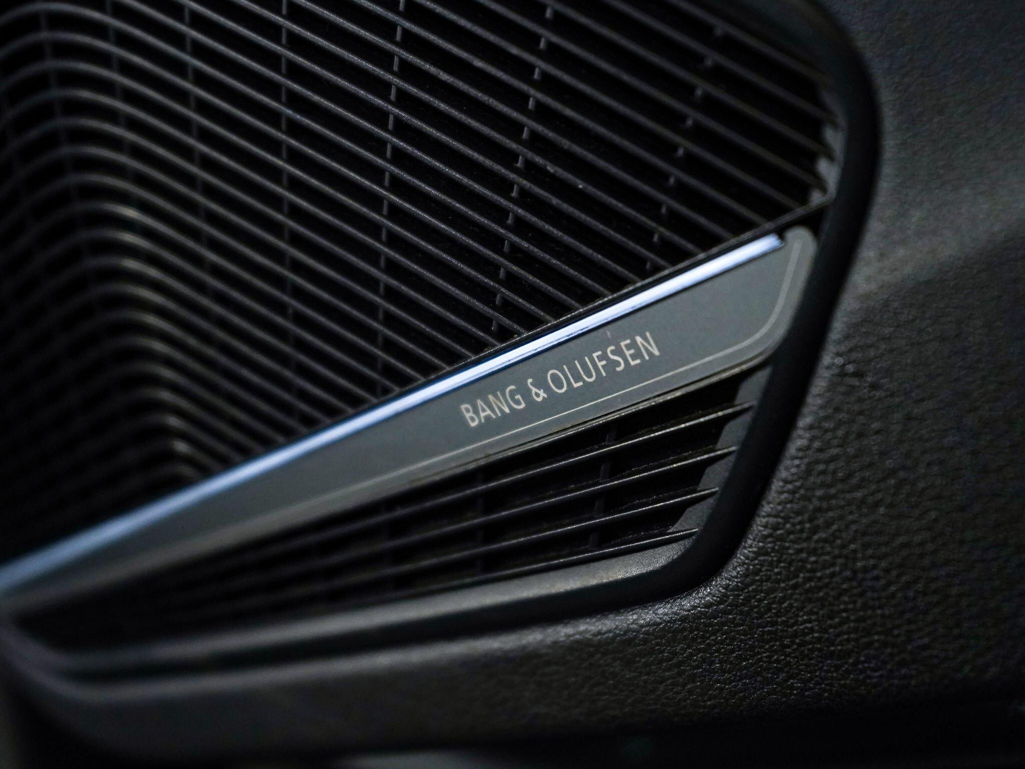 Audi RS4 view 70