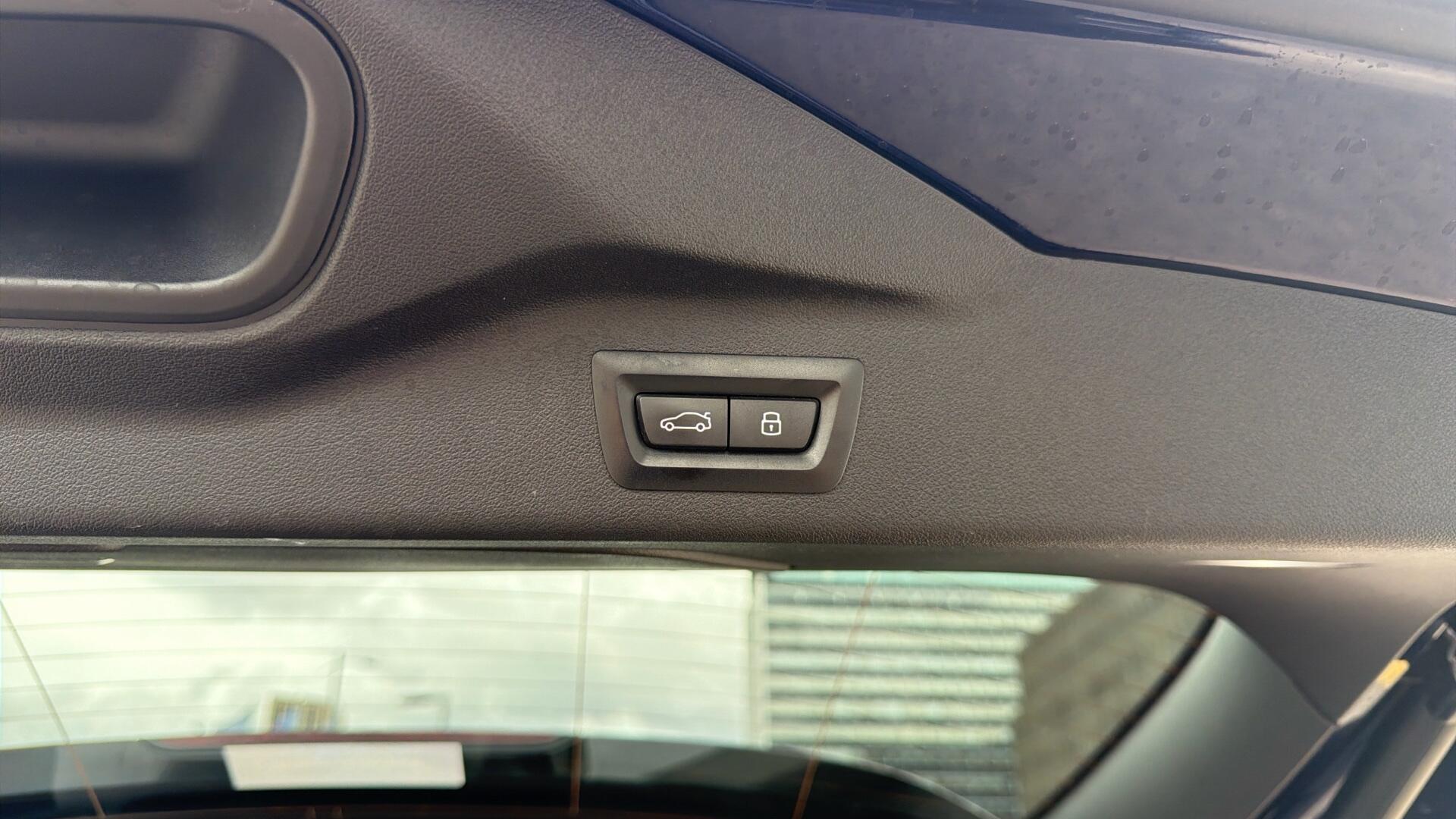 BMW X7 view 44