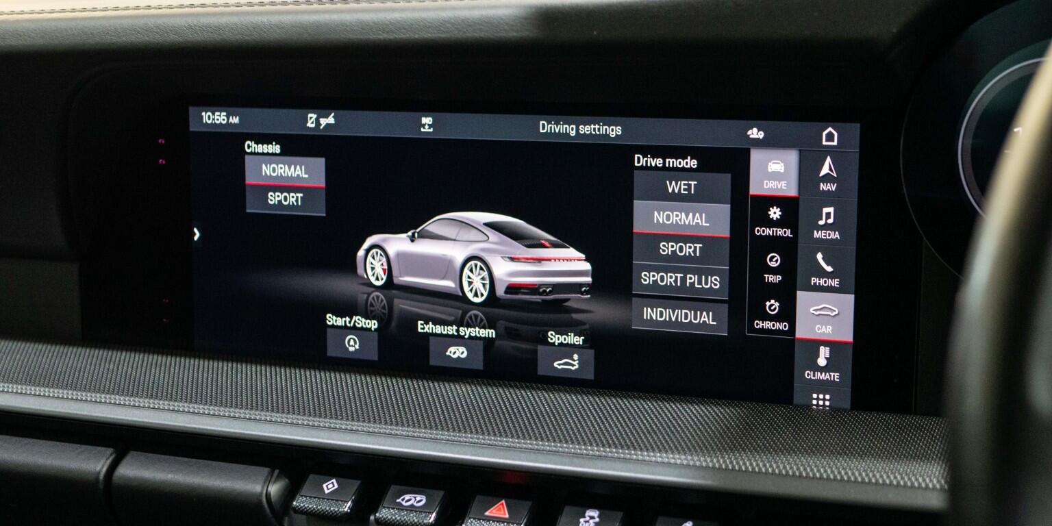 Porsche 911 view 42
