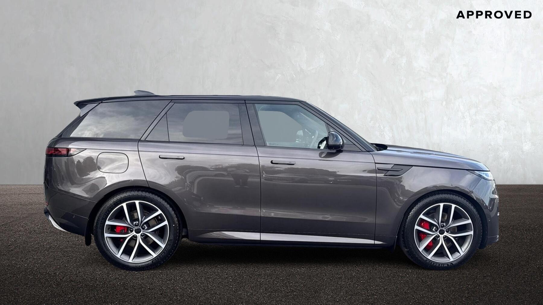 Land Rover Range Rover Sport view 5
