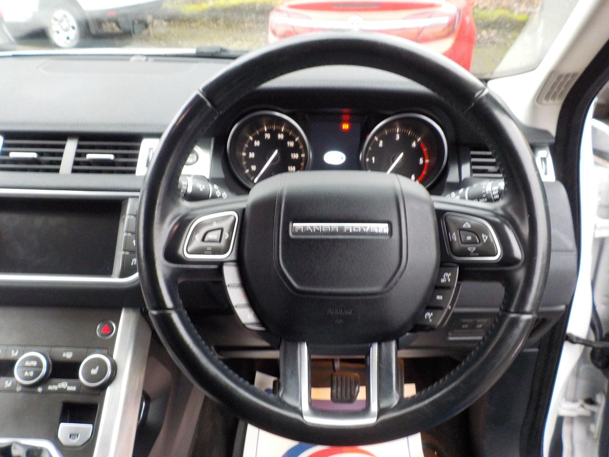 Land Rover Range Rover Evoque 2.0 eD4 SE FWD Euro 6 (s/s) 5dr