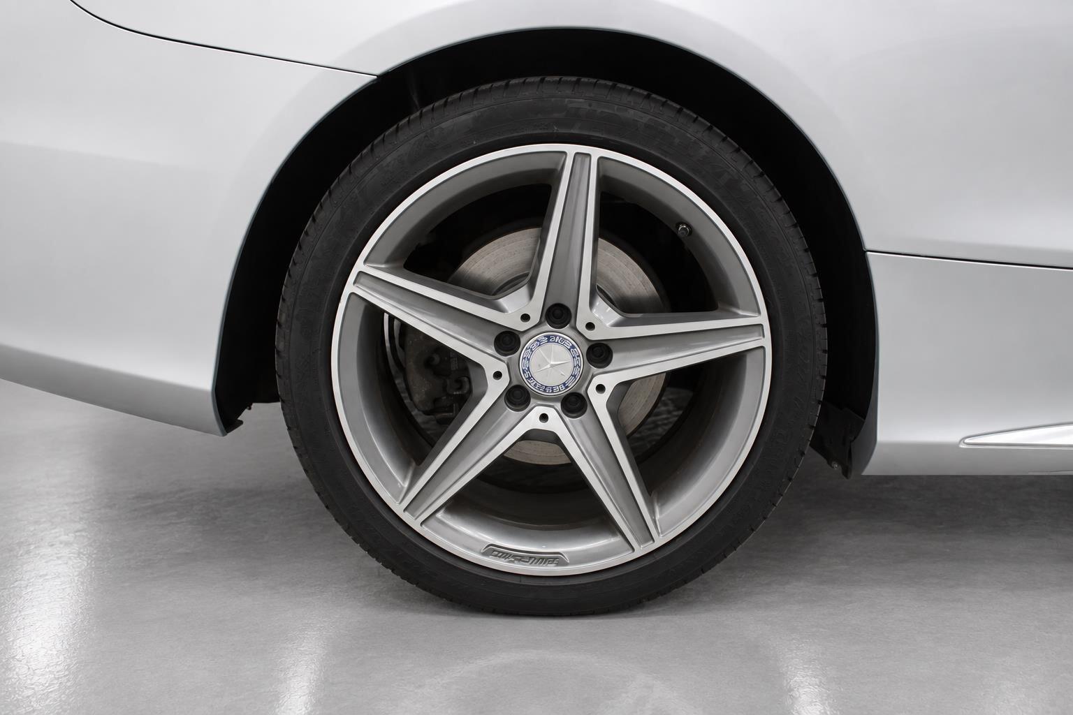 Mercedes-Benz C-Class view 54