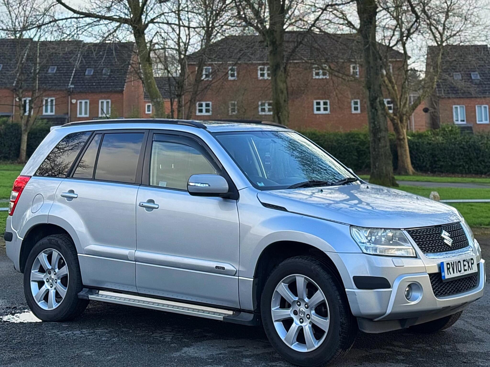 2010 Suzuki Grand Vitara 2.4 VVT SZ5 Auto 4WD Euro 4 5dr image 5