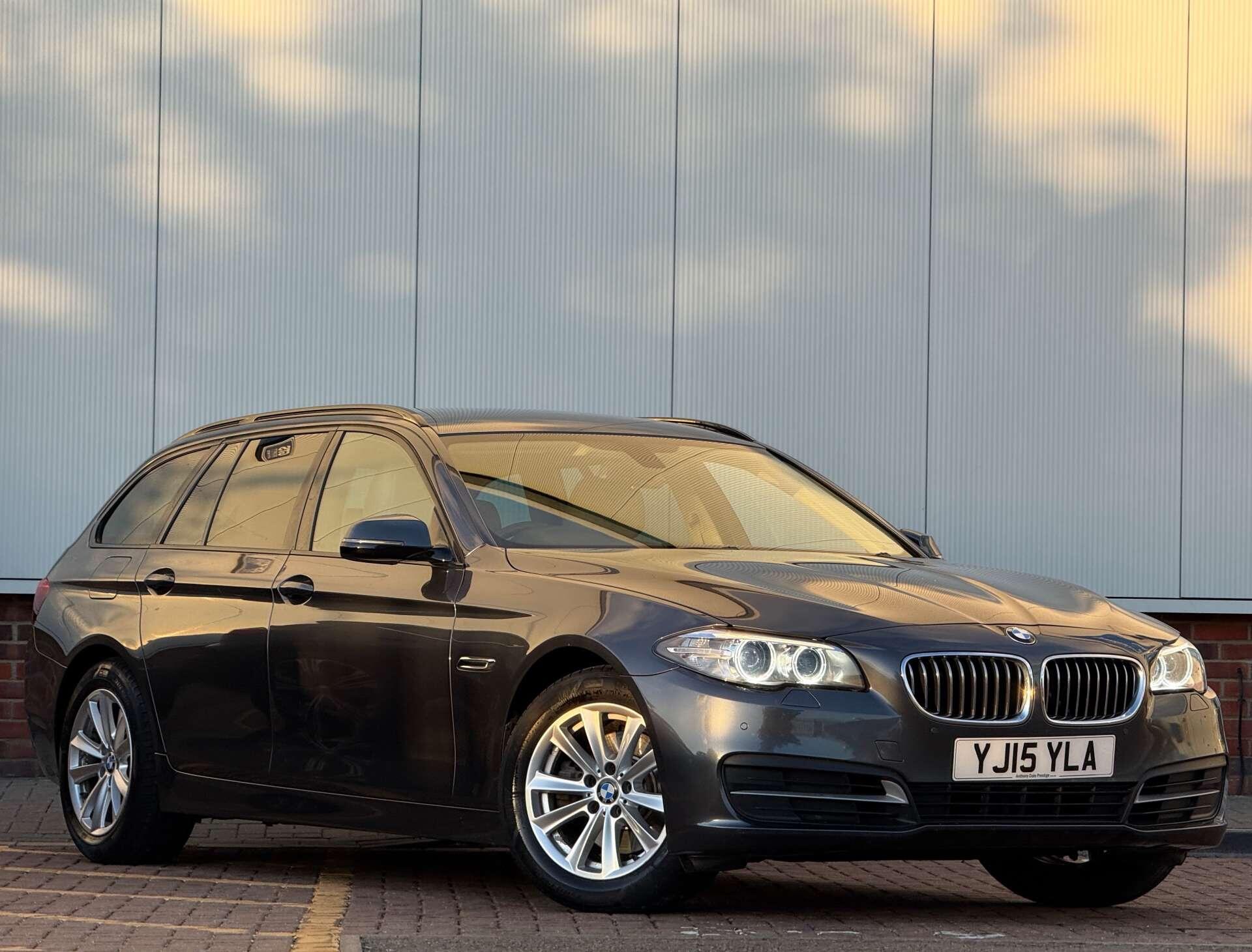 BMW 5 Series view 13