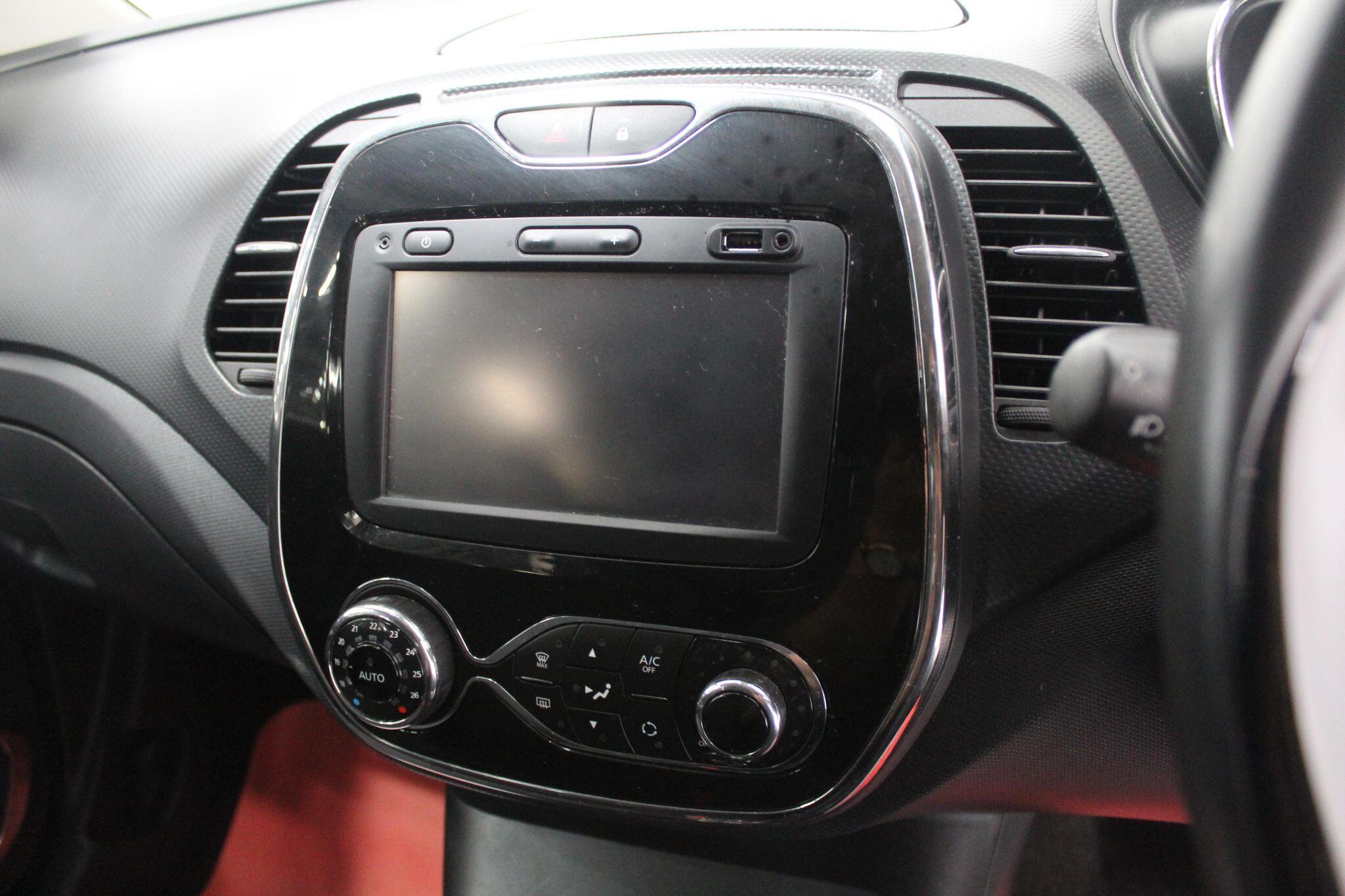 Renault Captur view 32