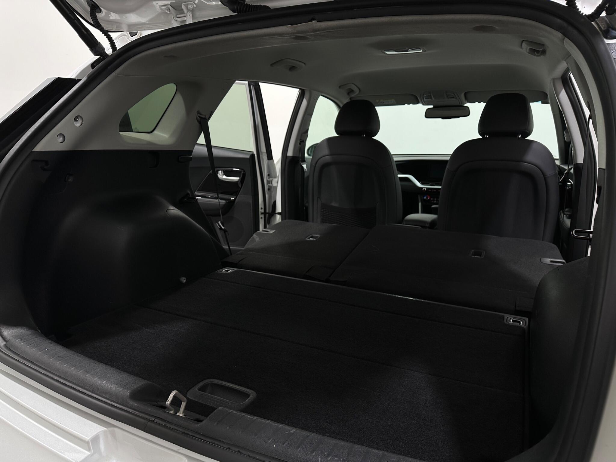 Kia Niro view 44