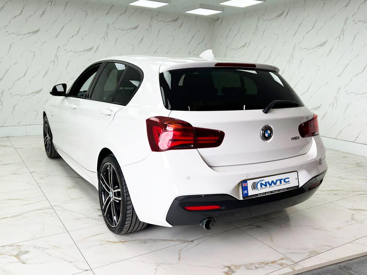 BMW 1 Series view 9