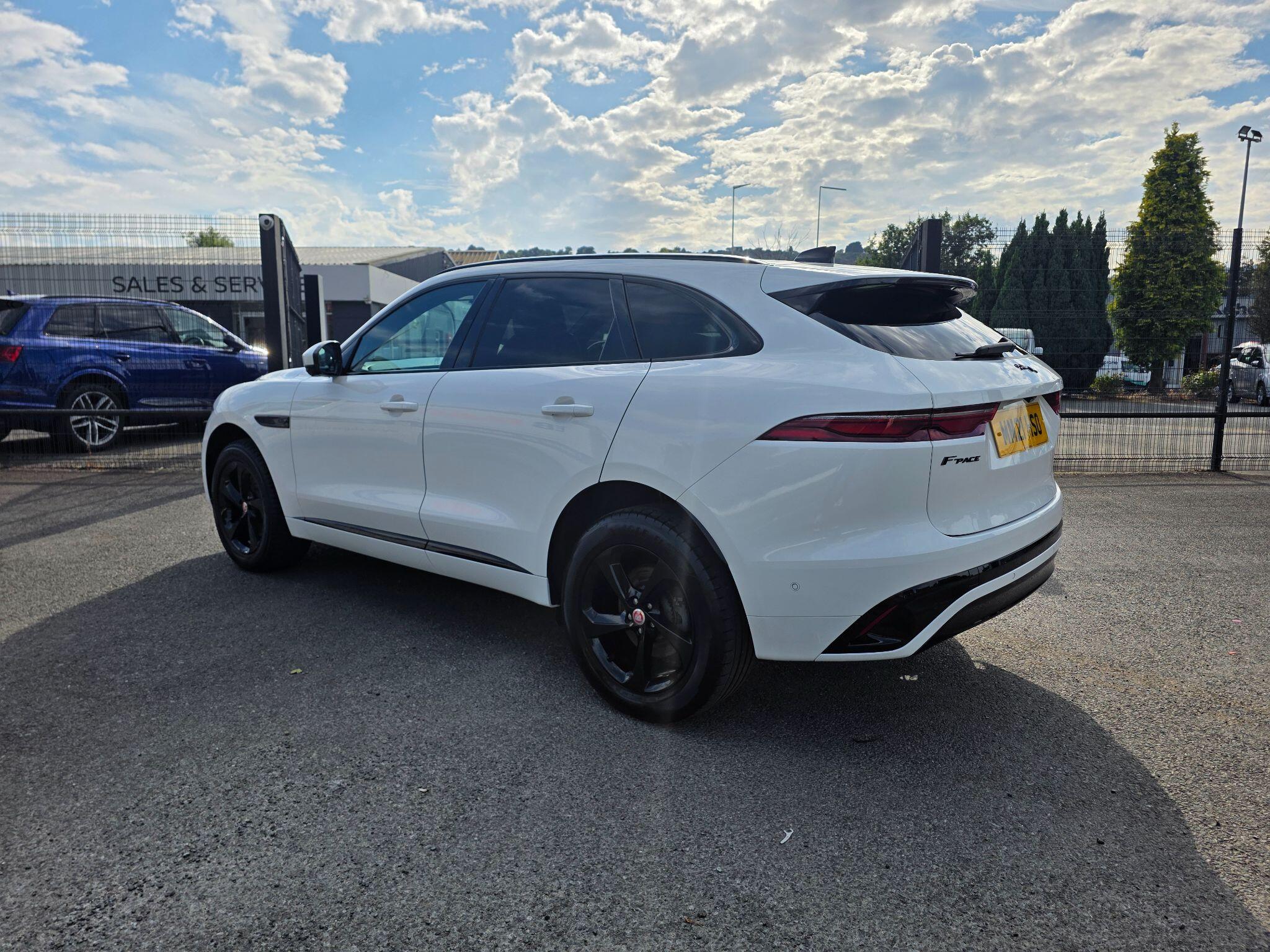 Jaguar F-Pace view 3