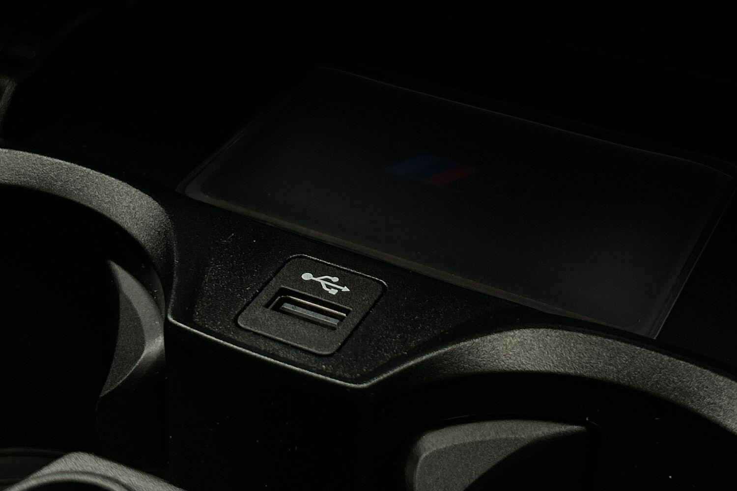 BMW M4 view 21