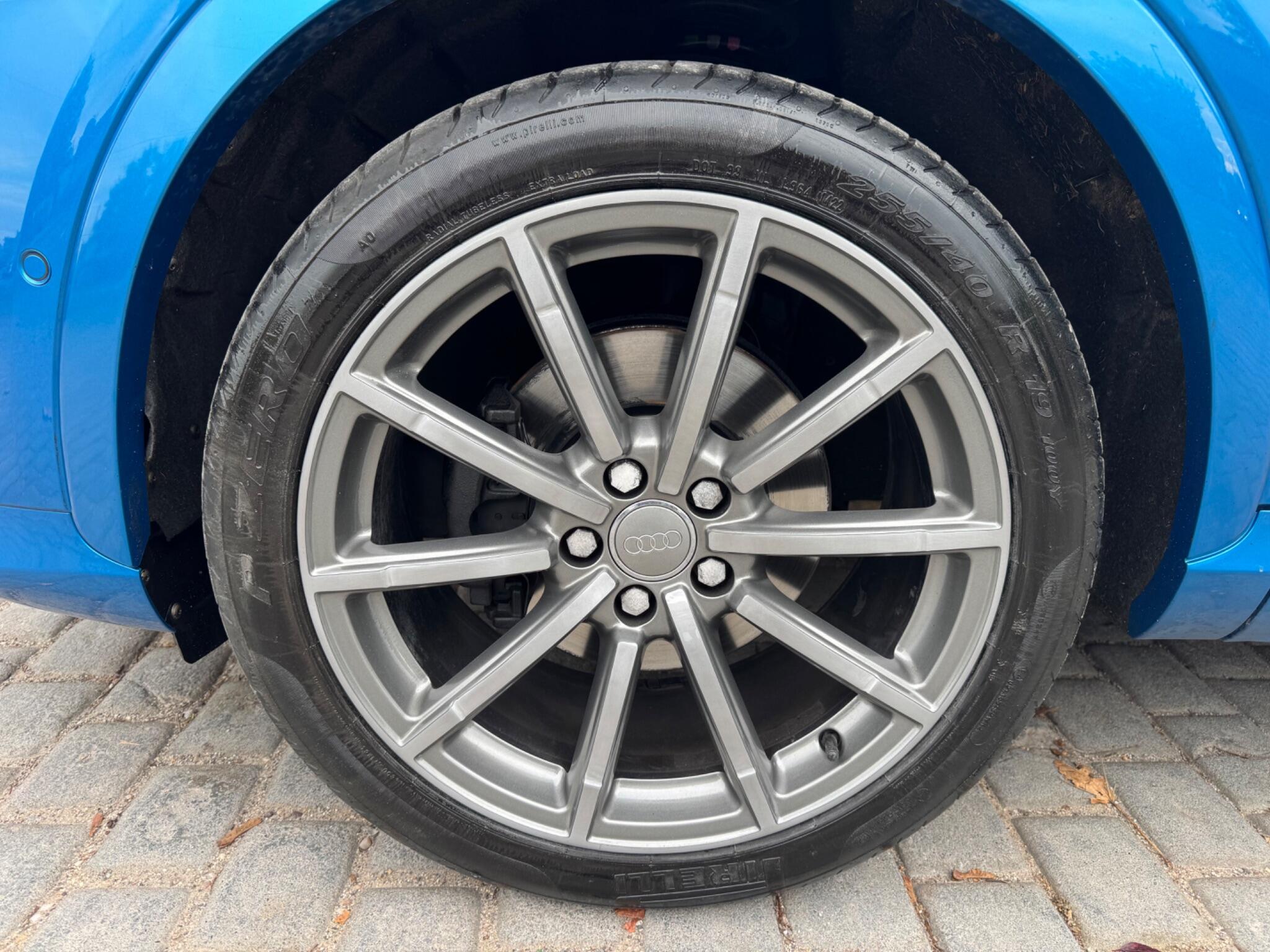 2017 Audi Q3 image 32