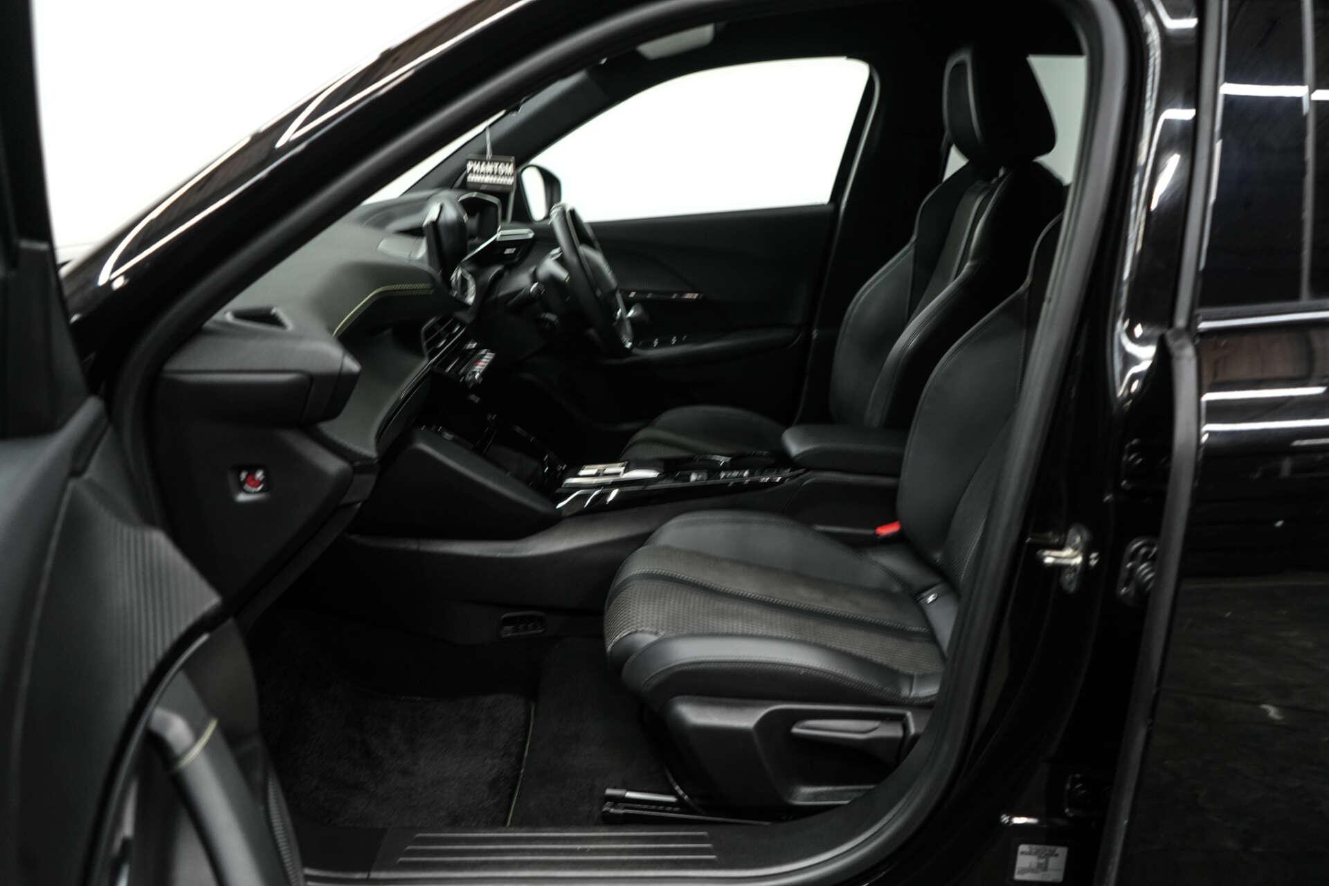 Peugeot e-2008 view 15
