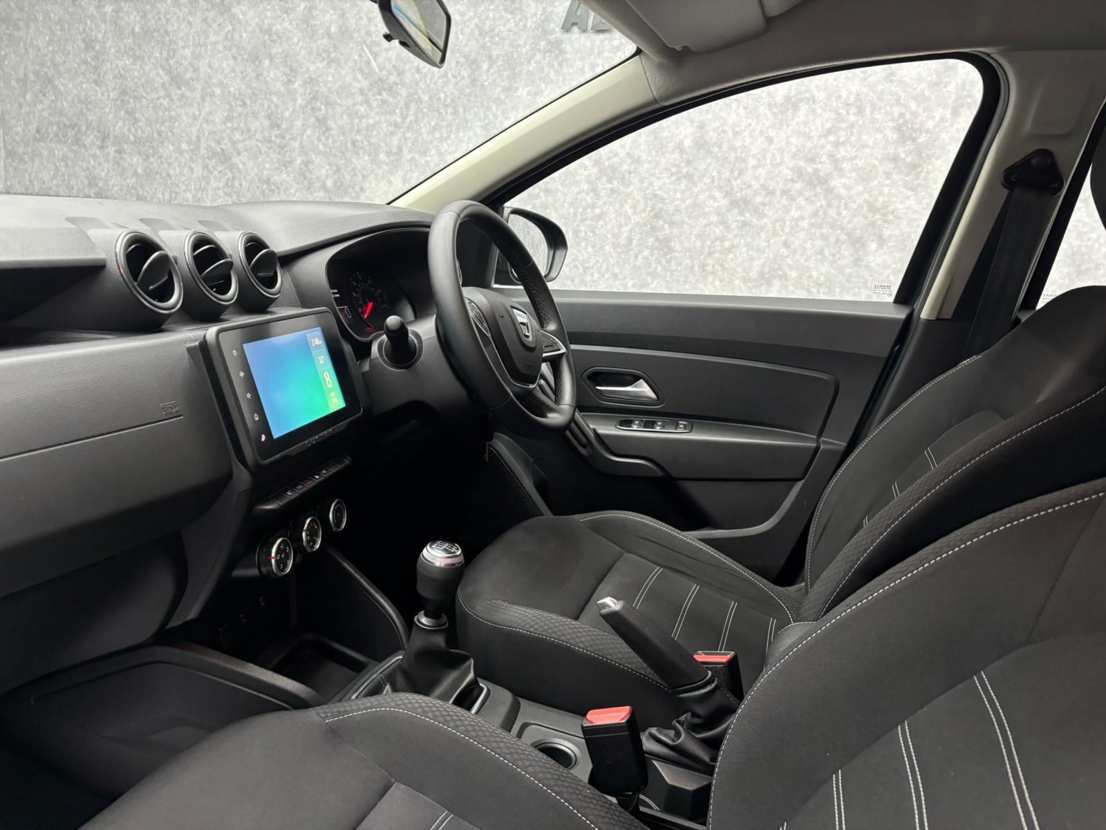 Dacia Duster view 23