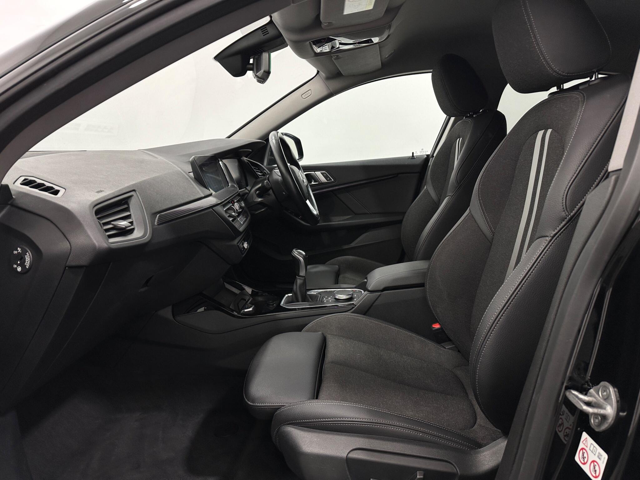 BMW 2 Series view 35