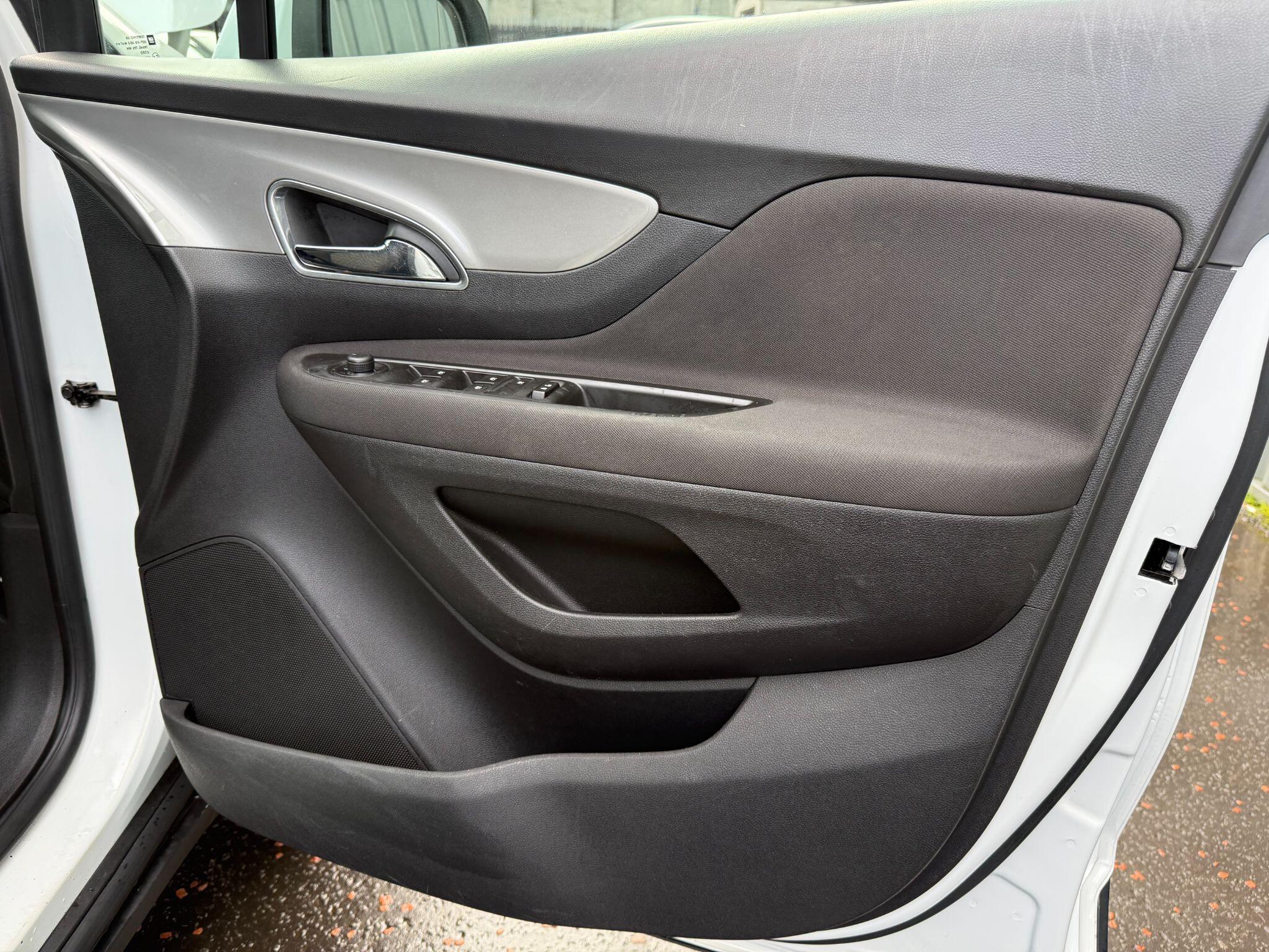 Vauxhall Mokka view 36