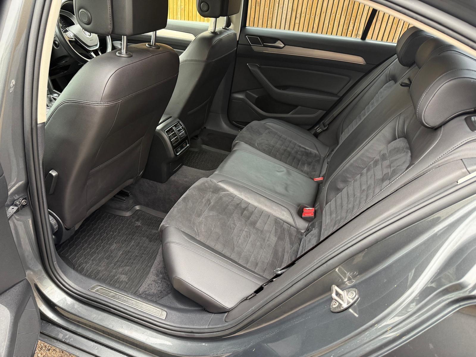 2015 Volkswagen Passat 2.0 BiTDI BlueMotion Tech GT DSG 4Motion Euro 6 (s/s) 4dr • 110,000 miles image 11