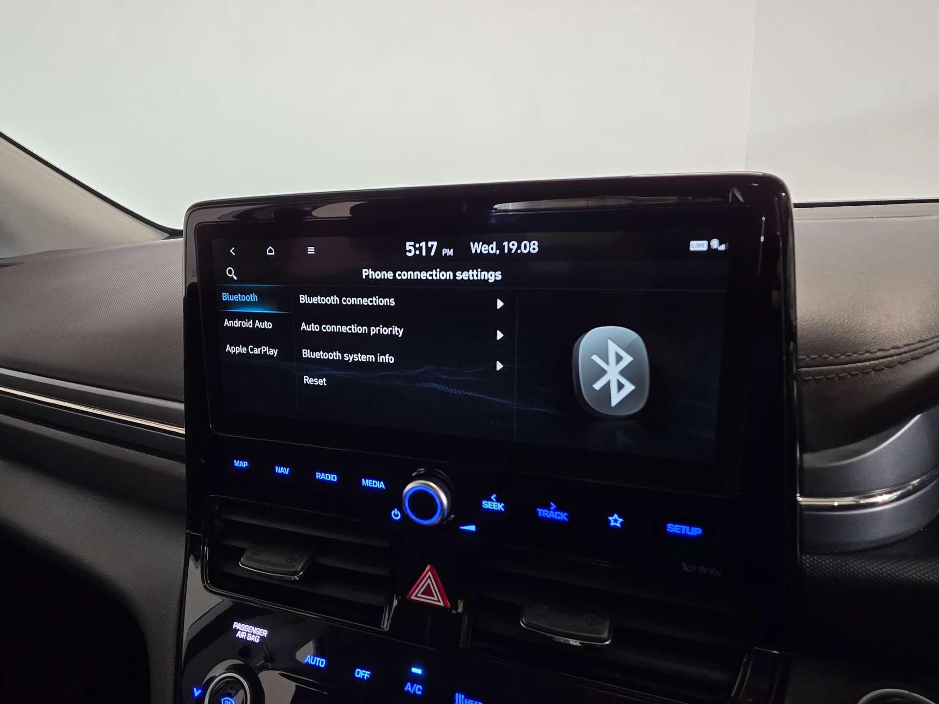Hyundai Ioniq view 46