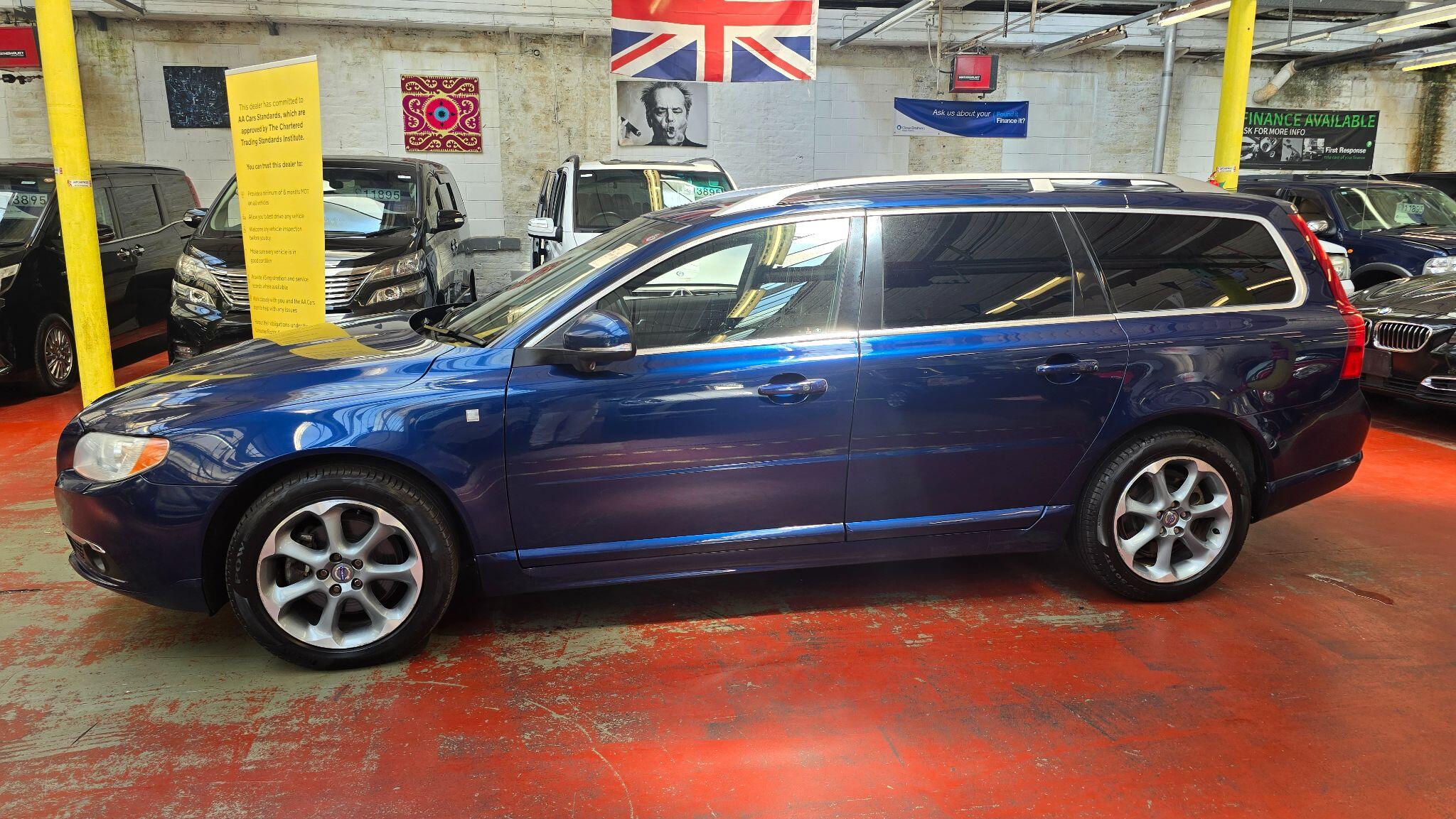 Volvo V70 view 29