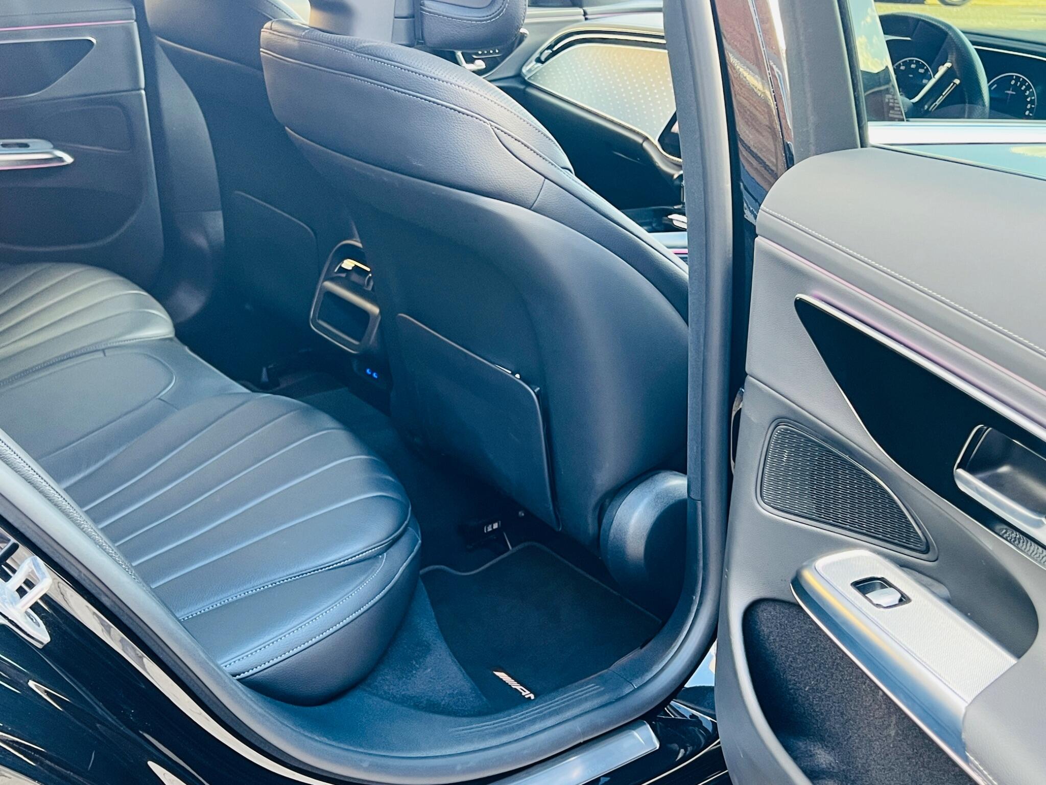Mercedes-Benz E Class view 16