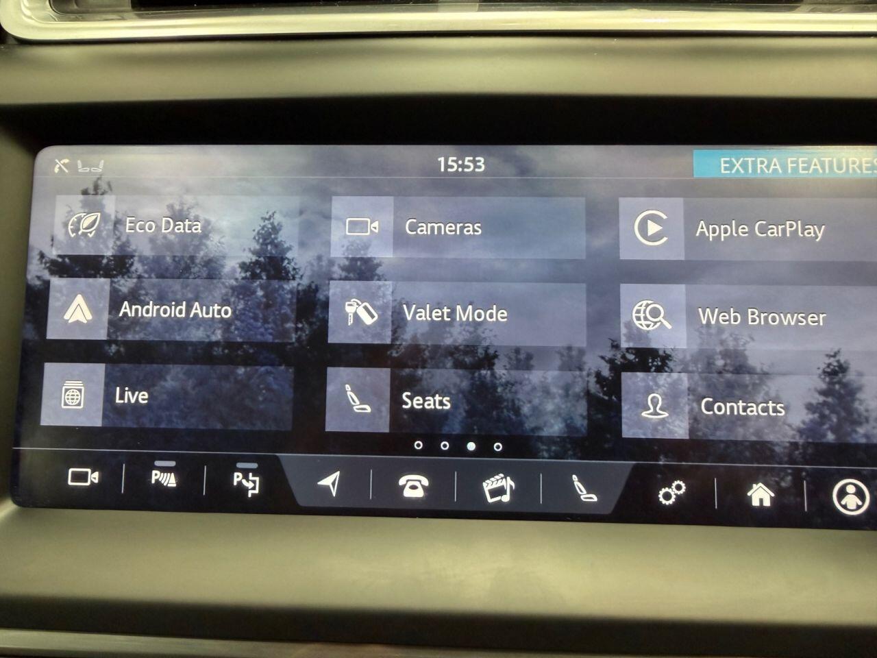 Jaguar E-Pace view 44
