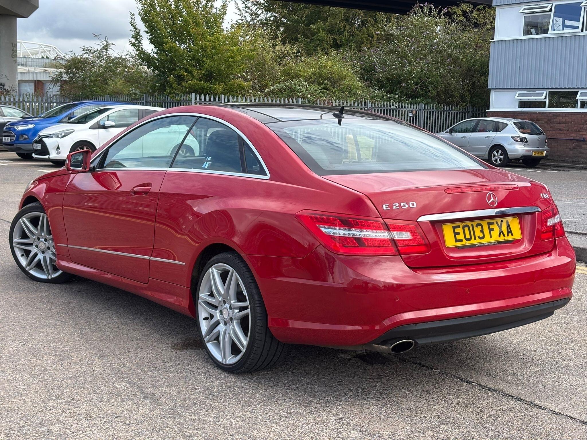 Mercedes-Benz E-Class view 4