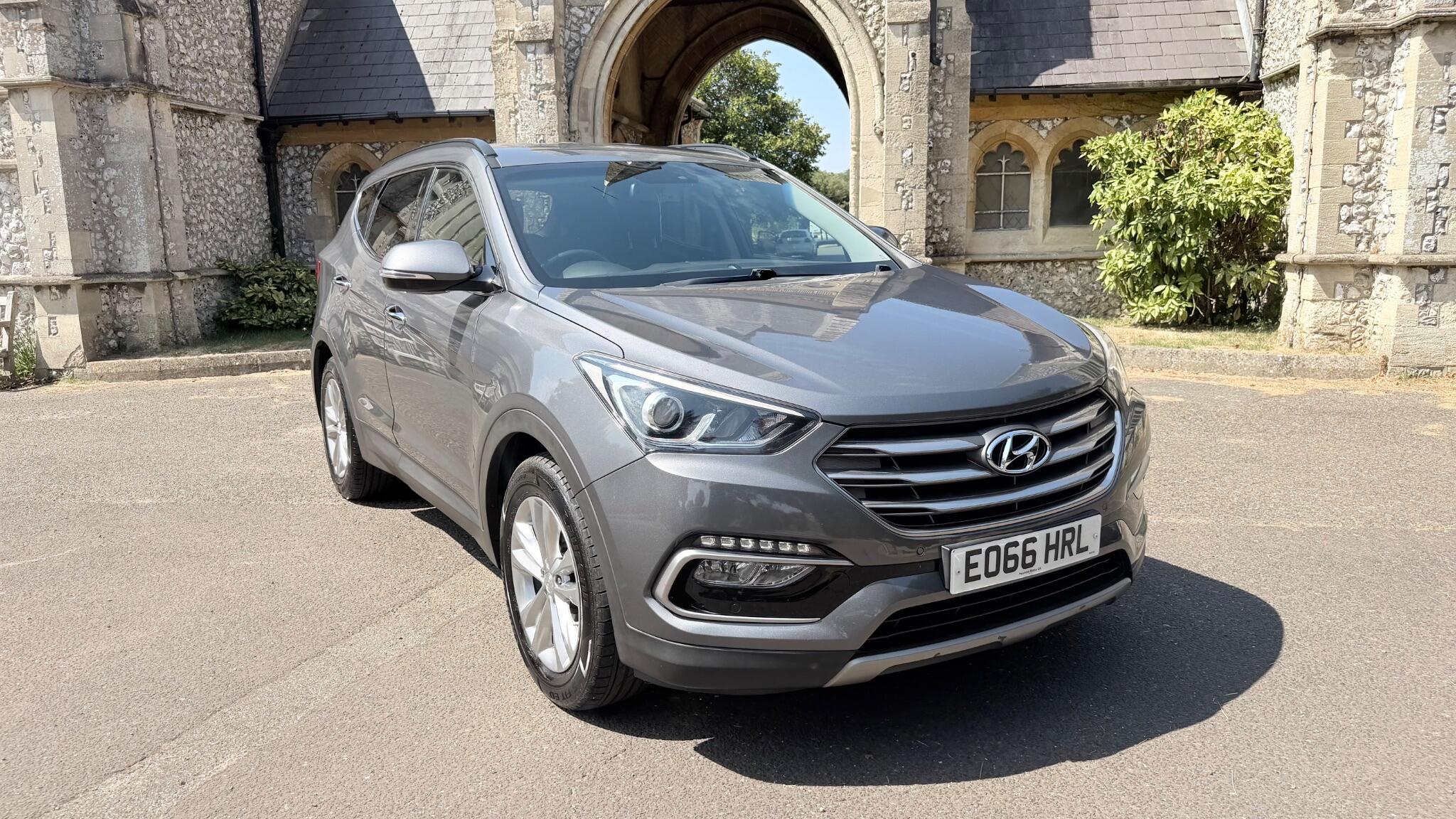 Hyundai Santa Fe view 8