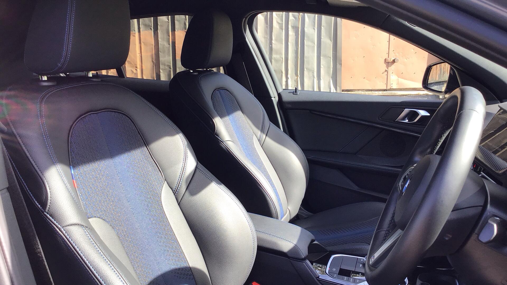 BMW 1 Series view 11