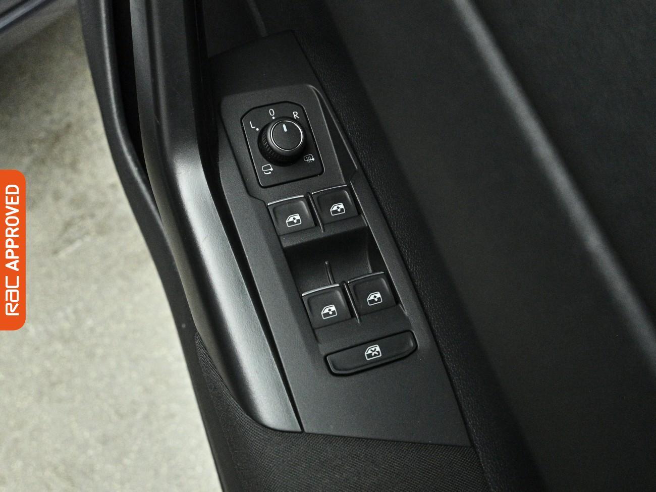 Volkswagen Taigo view 23